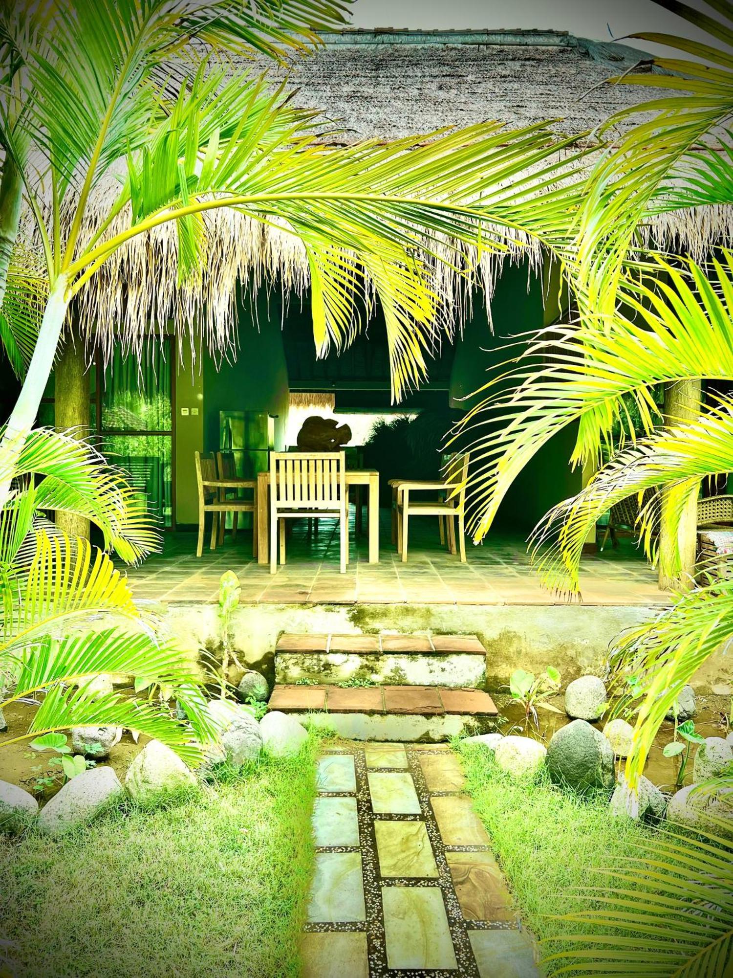Taman liburan Sunia Loka Bungalows&dive Center Pemuteran (Bali)