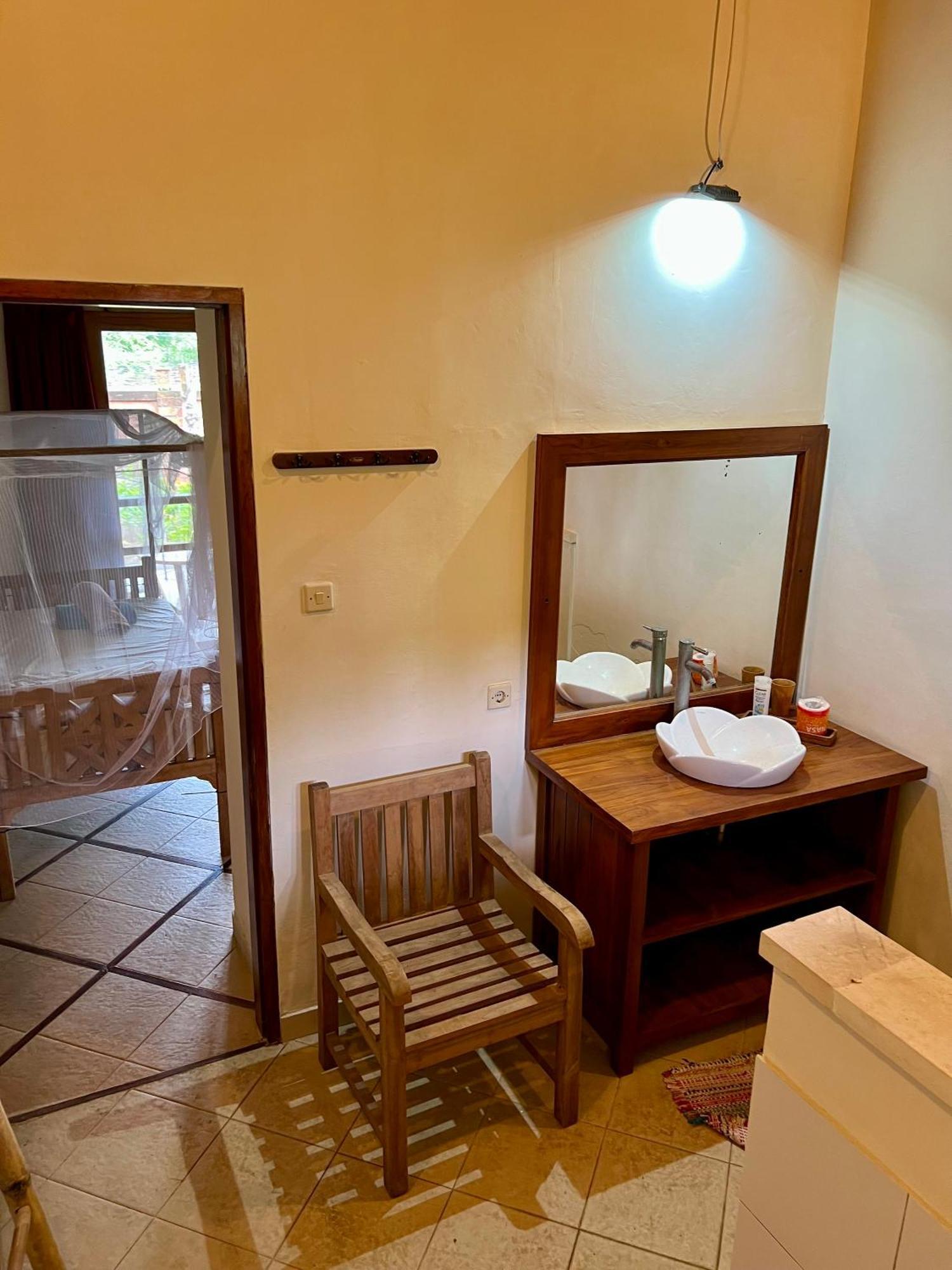 Sunia Loka Bungalows&dive Center 3* Pemuteran (Bali)