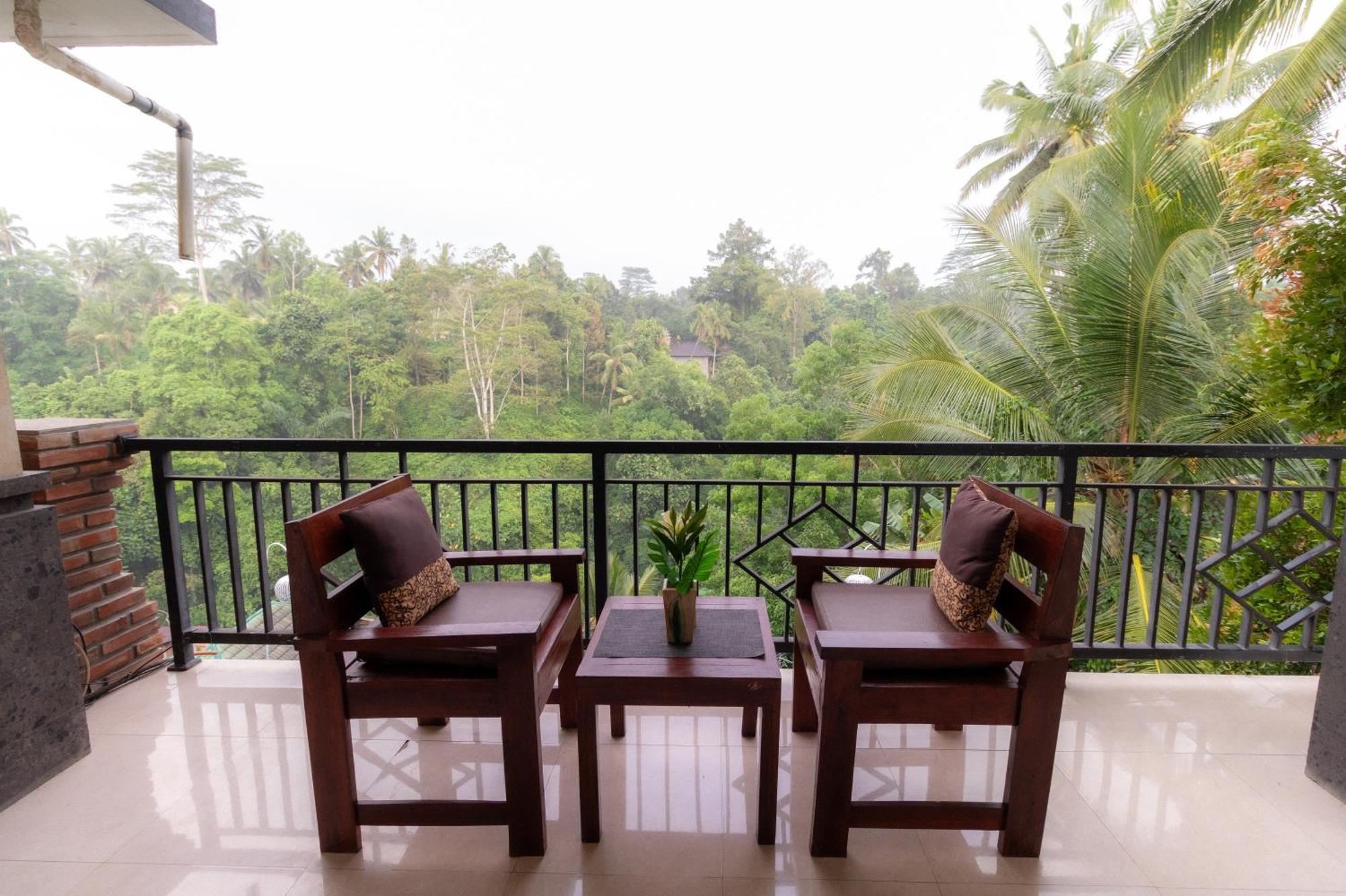 Doni House & Resor 3*