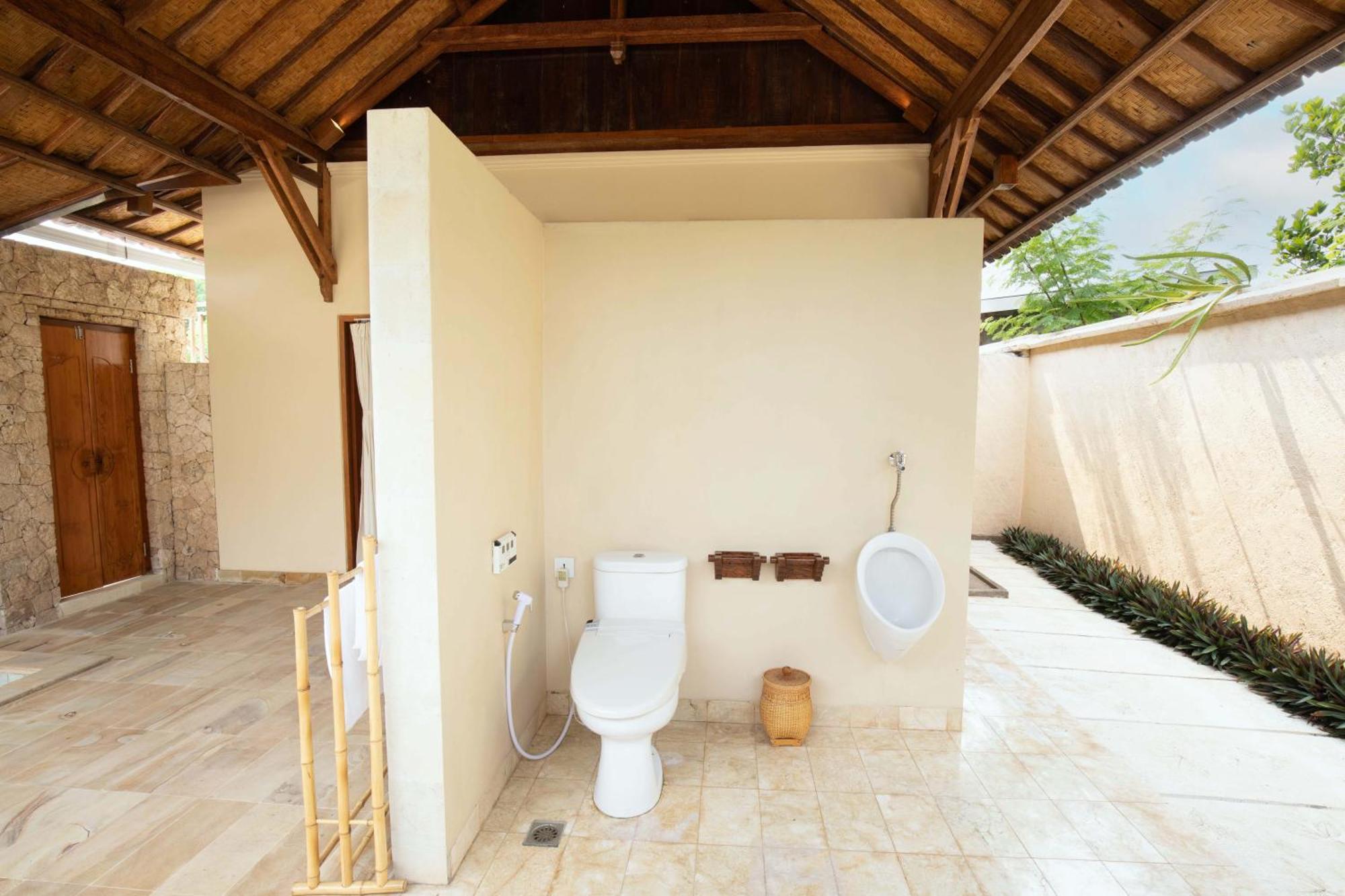 Hotel Sari Bumi Menjangan 3*