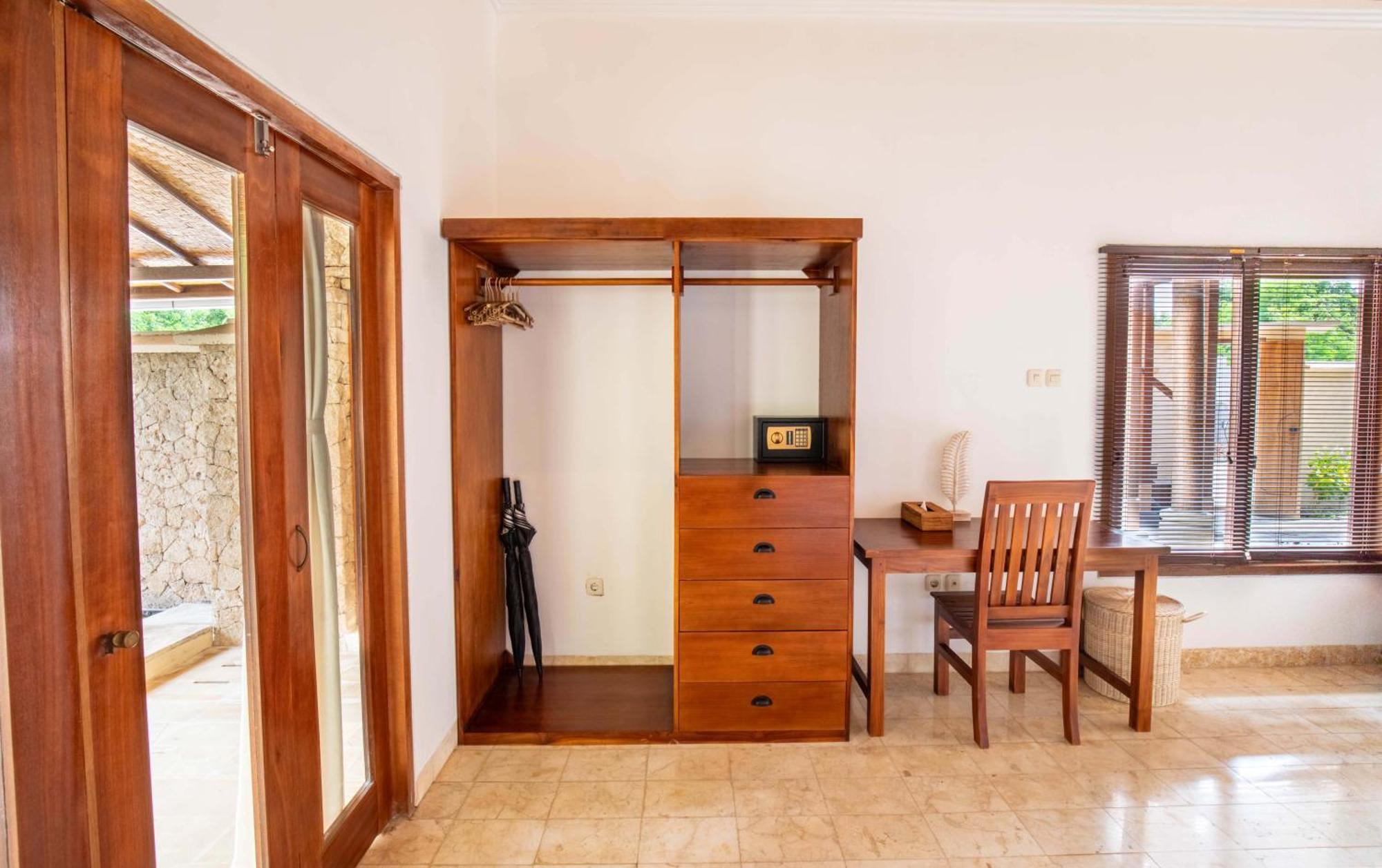 Sari Bumi Menjangan Hotel