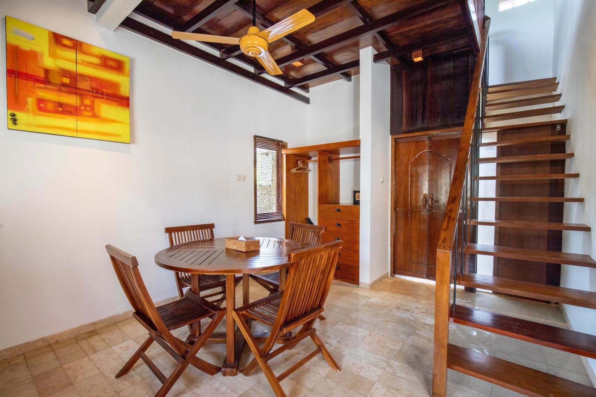 Sari Bumi Menjangan Hotel 3*