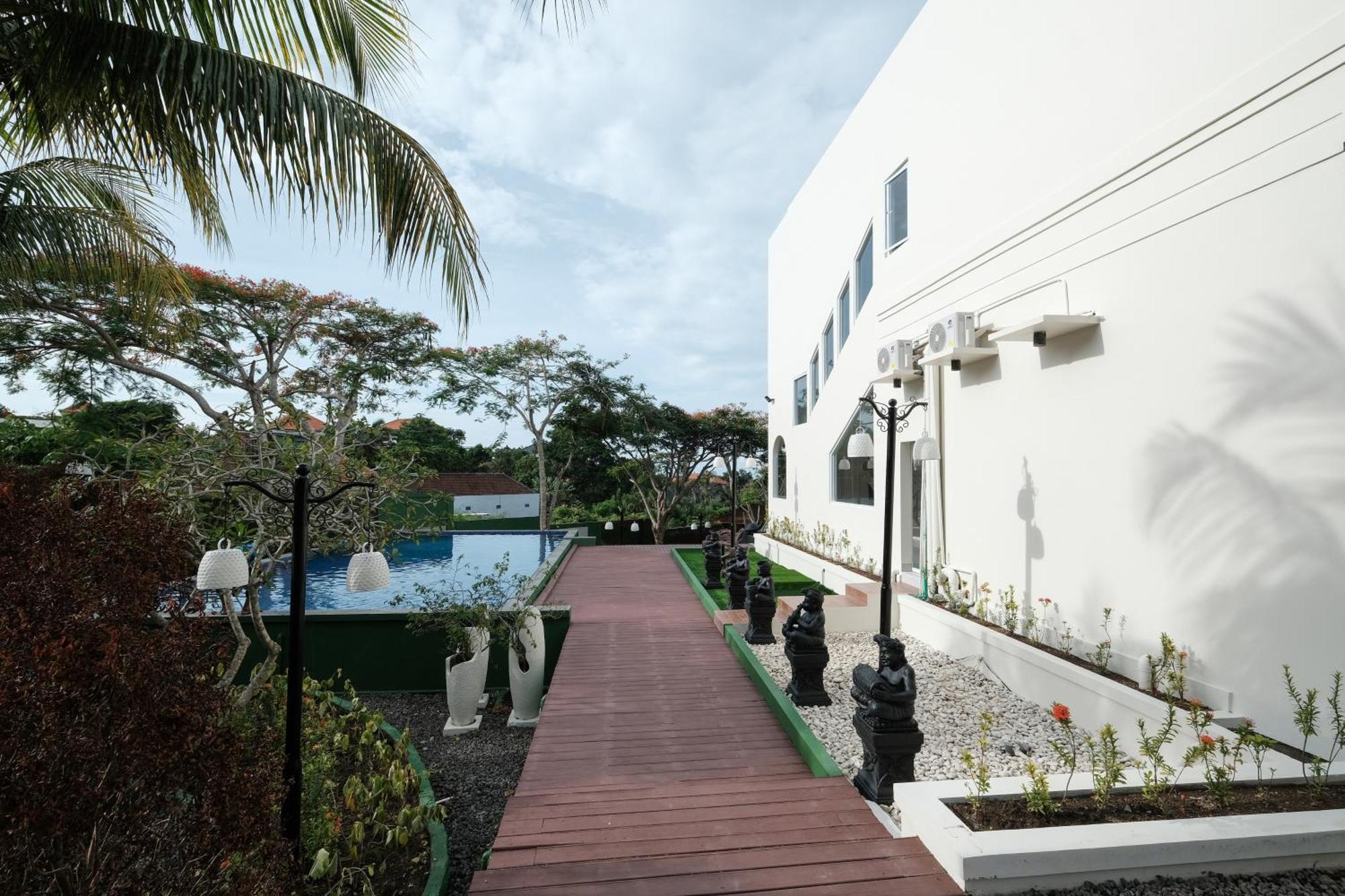 Flamingo Aquila Hotel Badung (Bali)