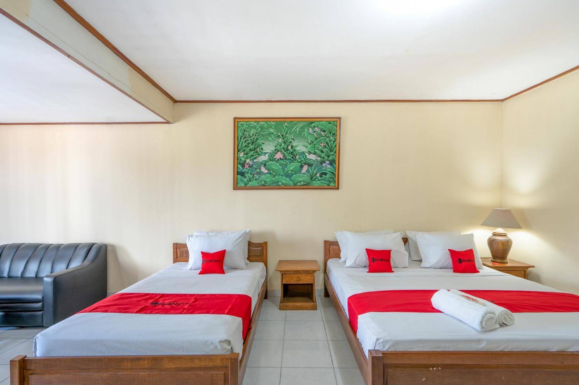 Guest house Reddoorz At Mahajaya