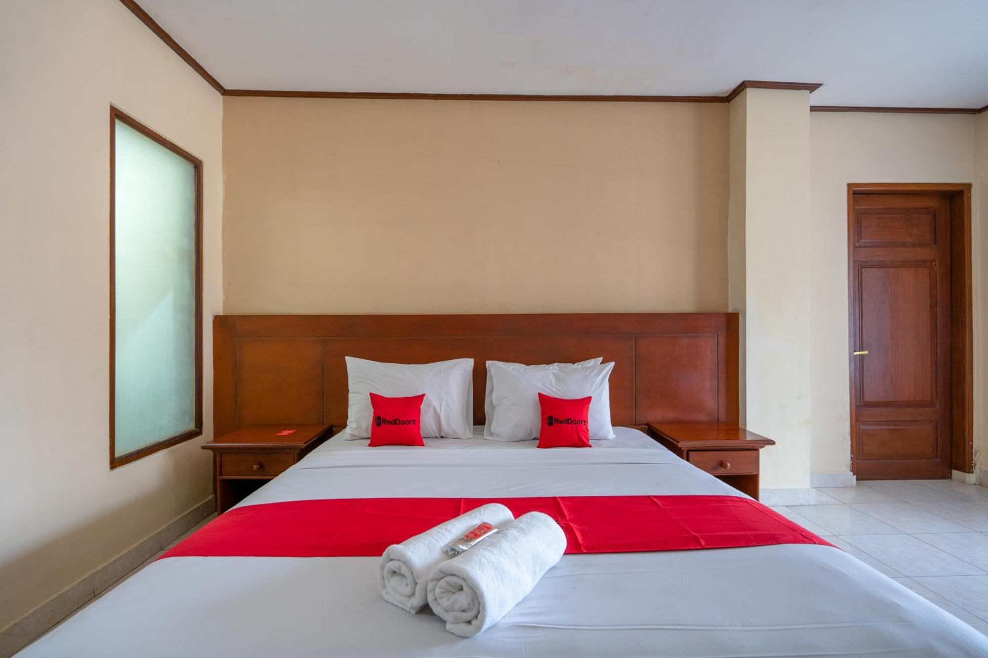 Guest house Reddoorz At Mahajaya 3*