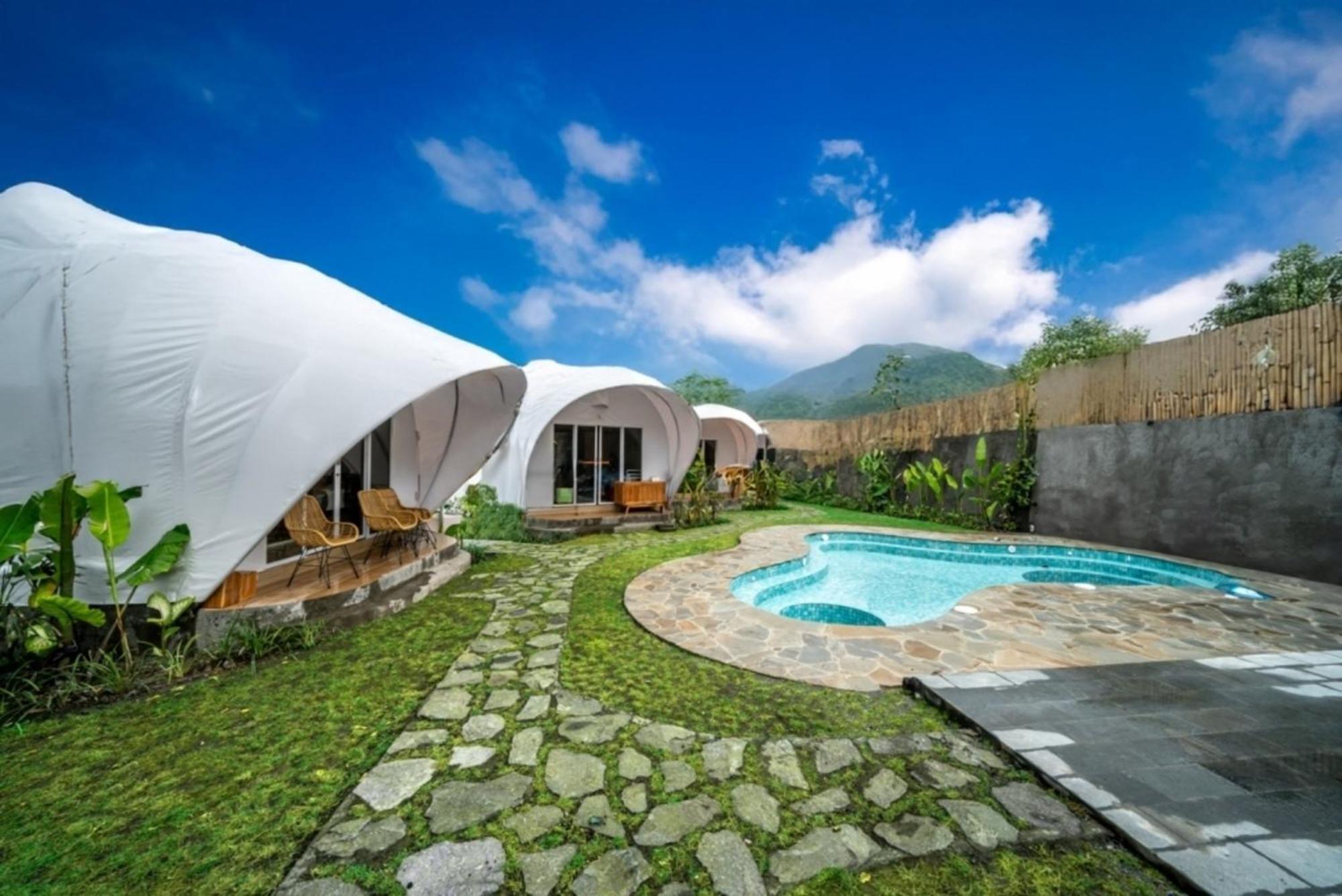 Marangyang tolda The Dewi Luxury Glamping And Natural Hotspring