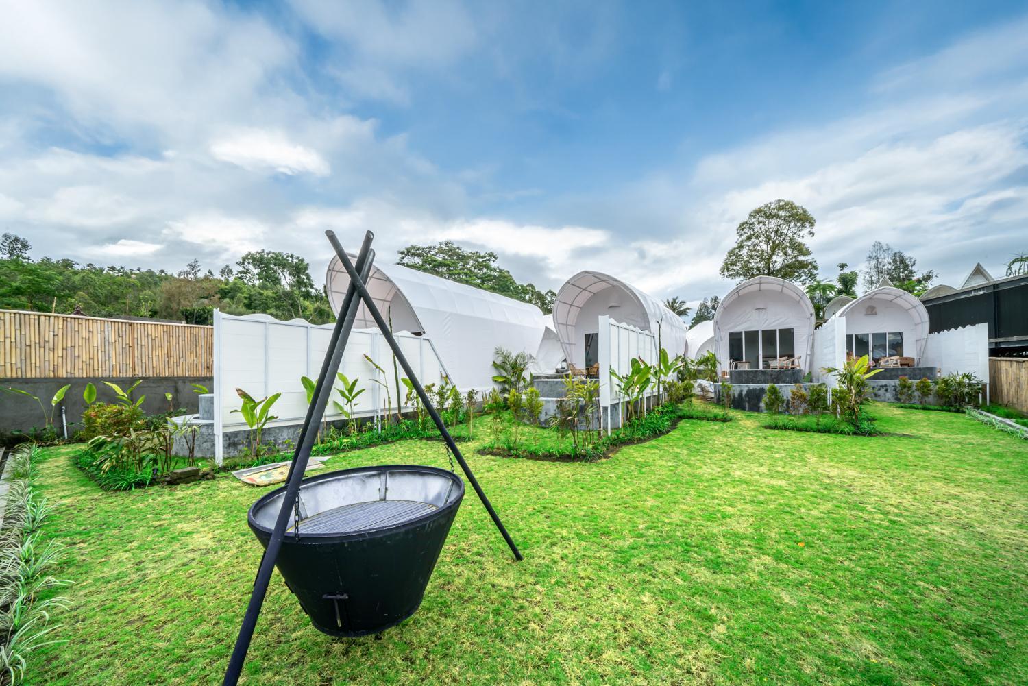 The Dewi Luxury Glamping And Natural Hotspring Marangyang tolda *