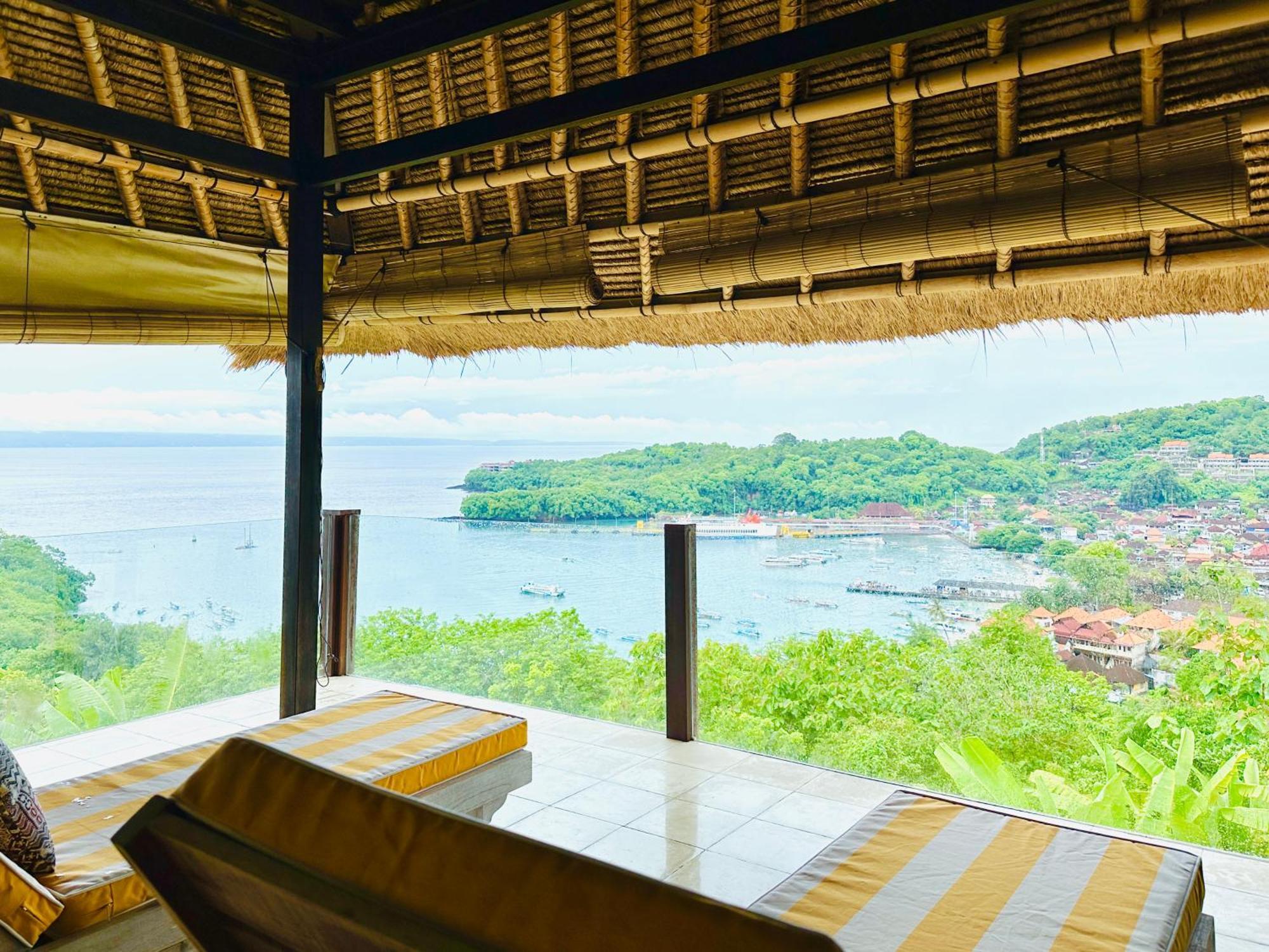 Bloo Lagoon Village