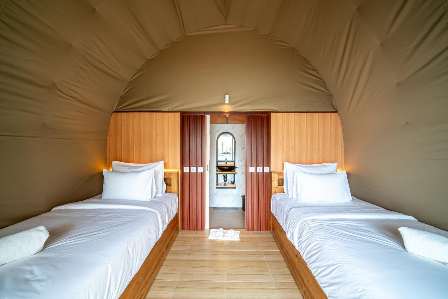 Marangyang tolda The Dewi Luxury Glamping And Natural Hotspring