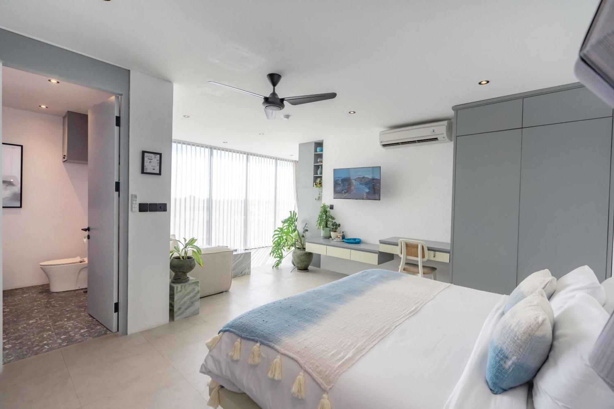 Onyx Aparthotel
