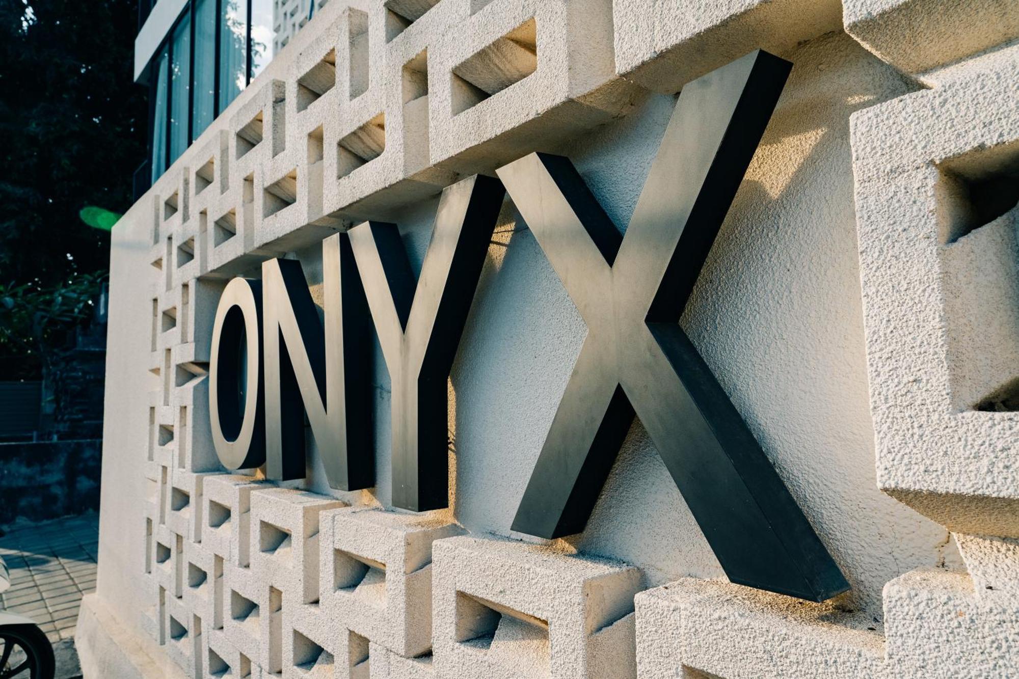 Onyx Aparthotel 5*