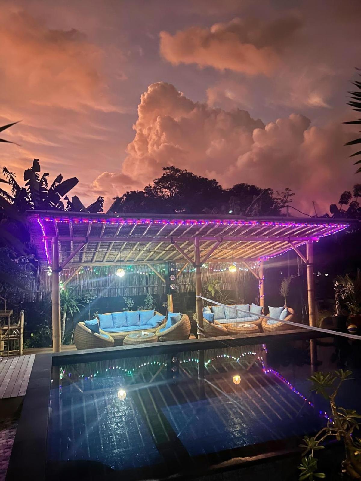 Bed & Breakfast Island Garden Huts 3*