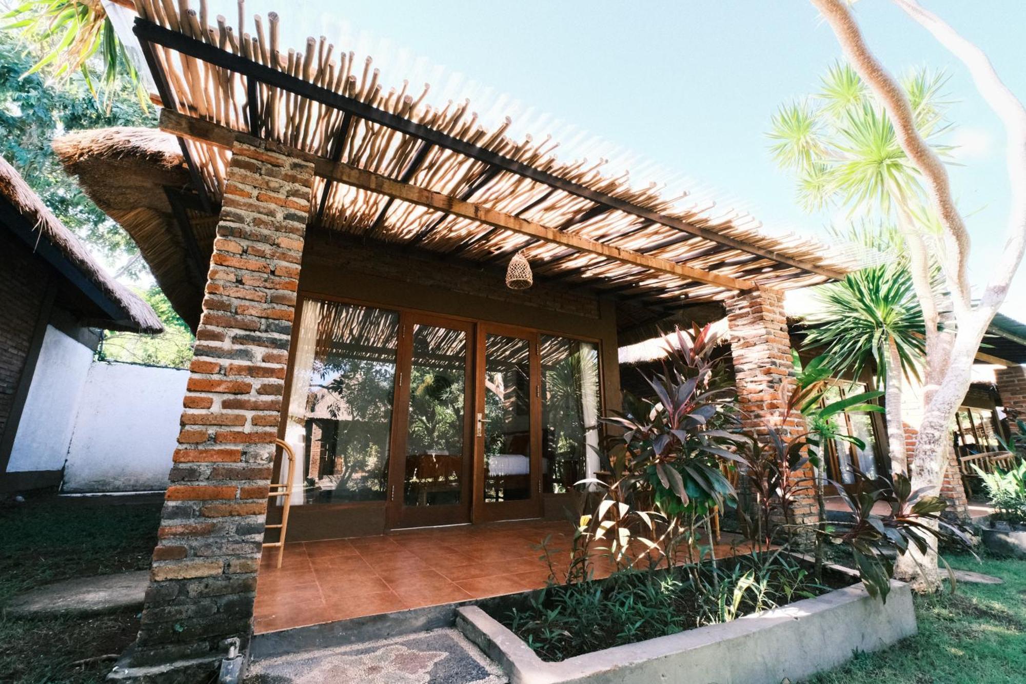 Olo Surf Nature Hotel 2*