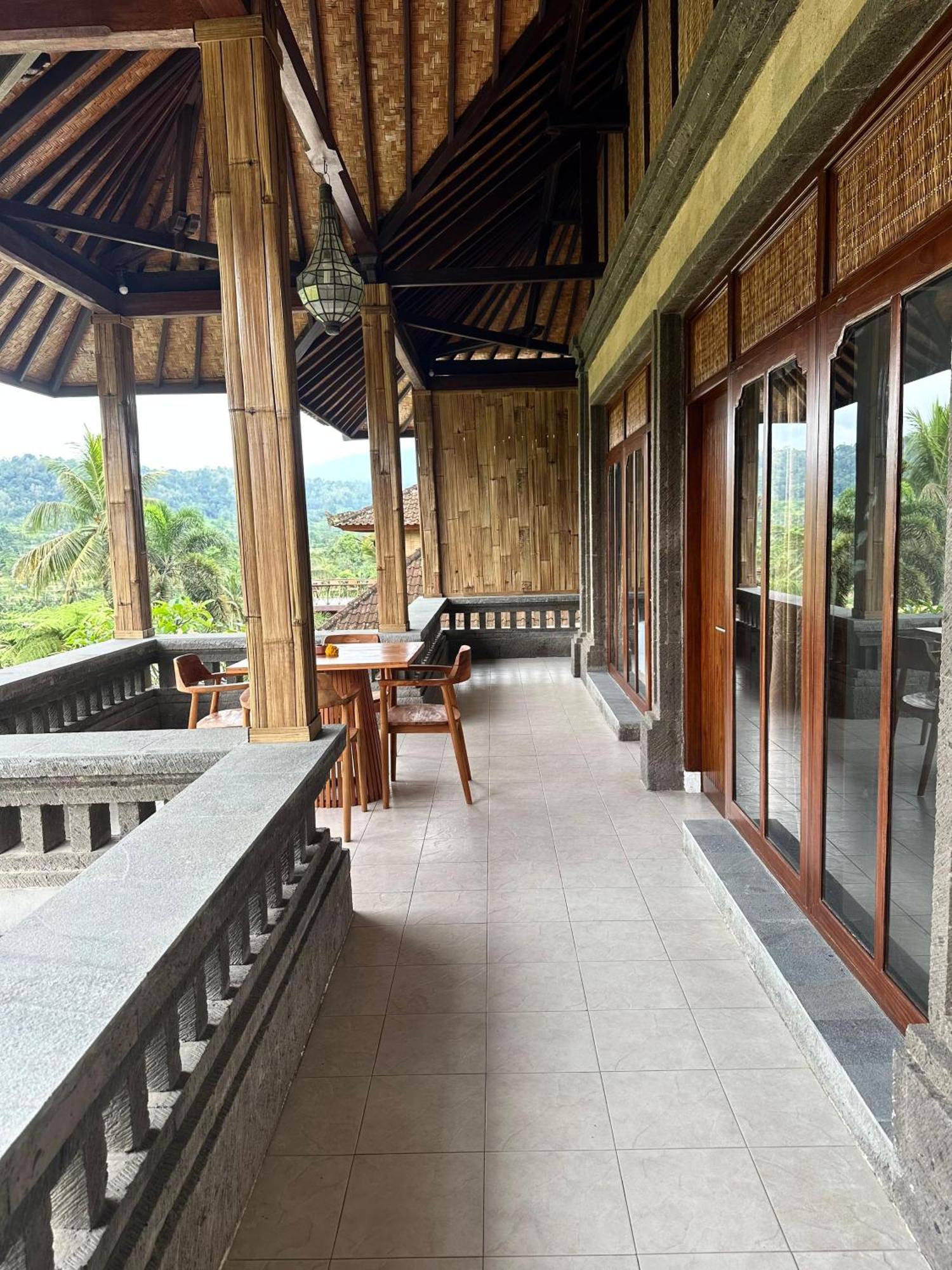 Karma Loka Guest house 4*