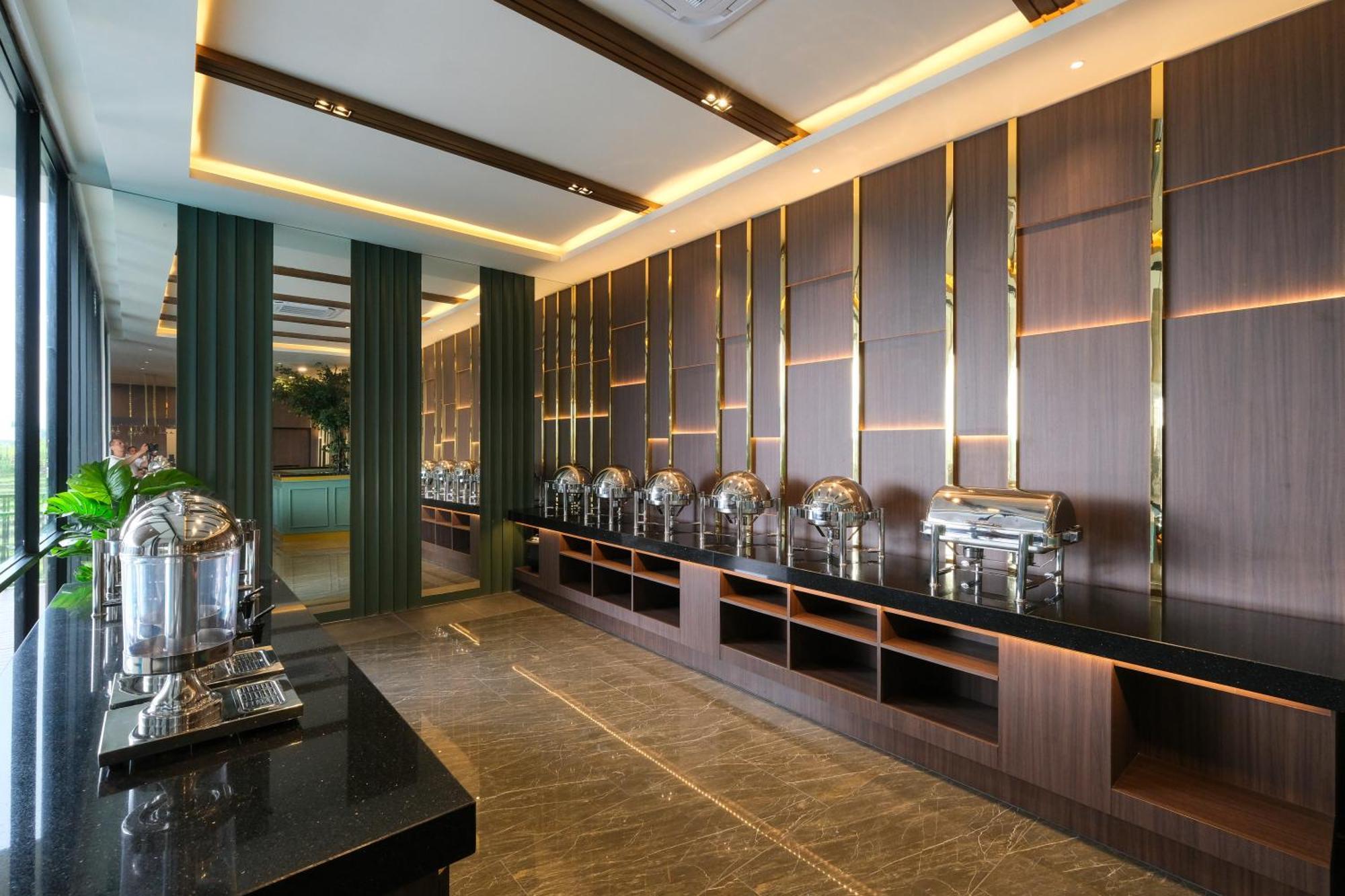 Valstar Hotel 4*