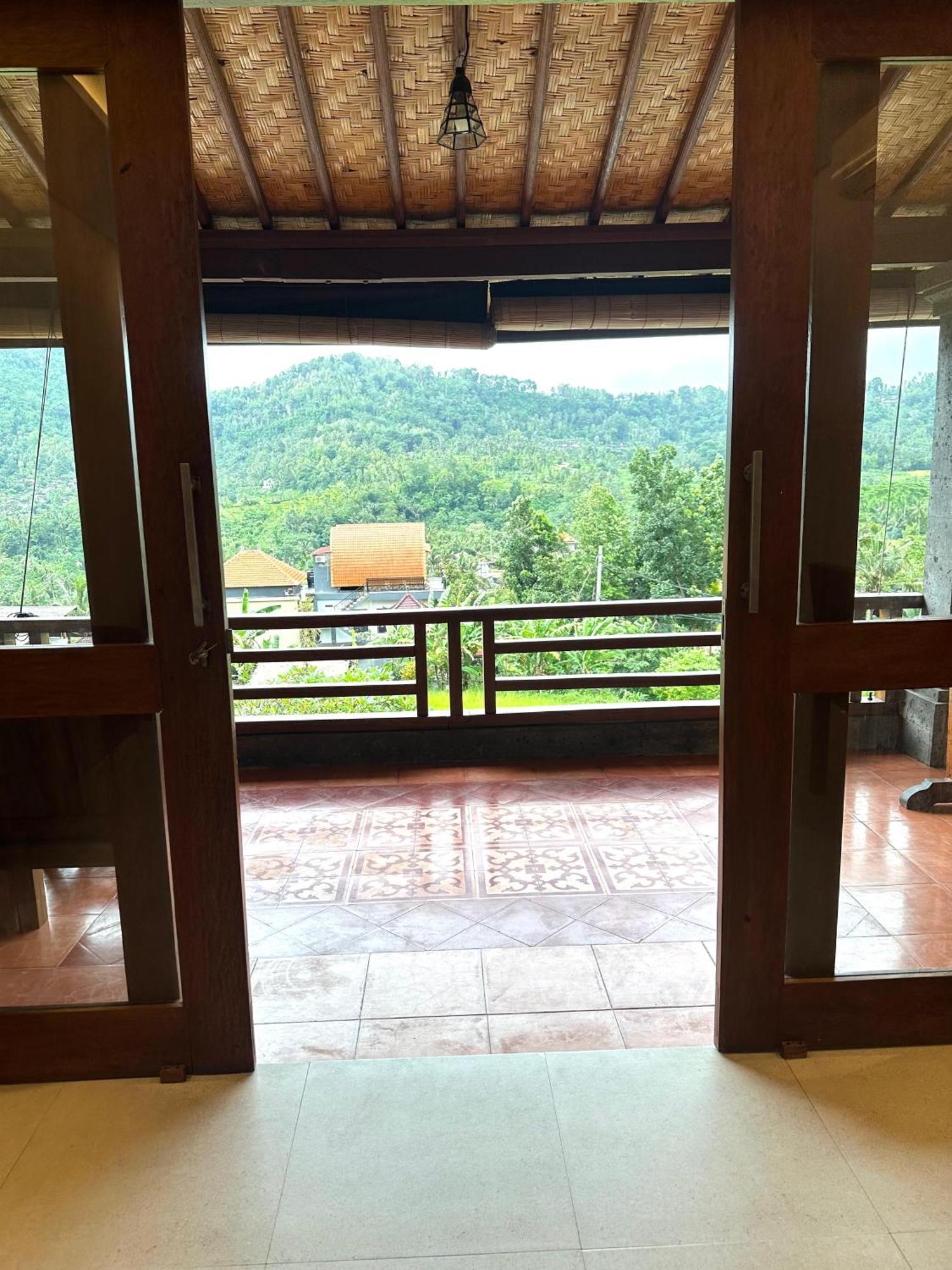 Karma Loka Guest house 4*