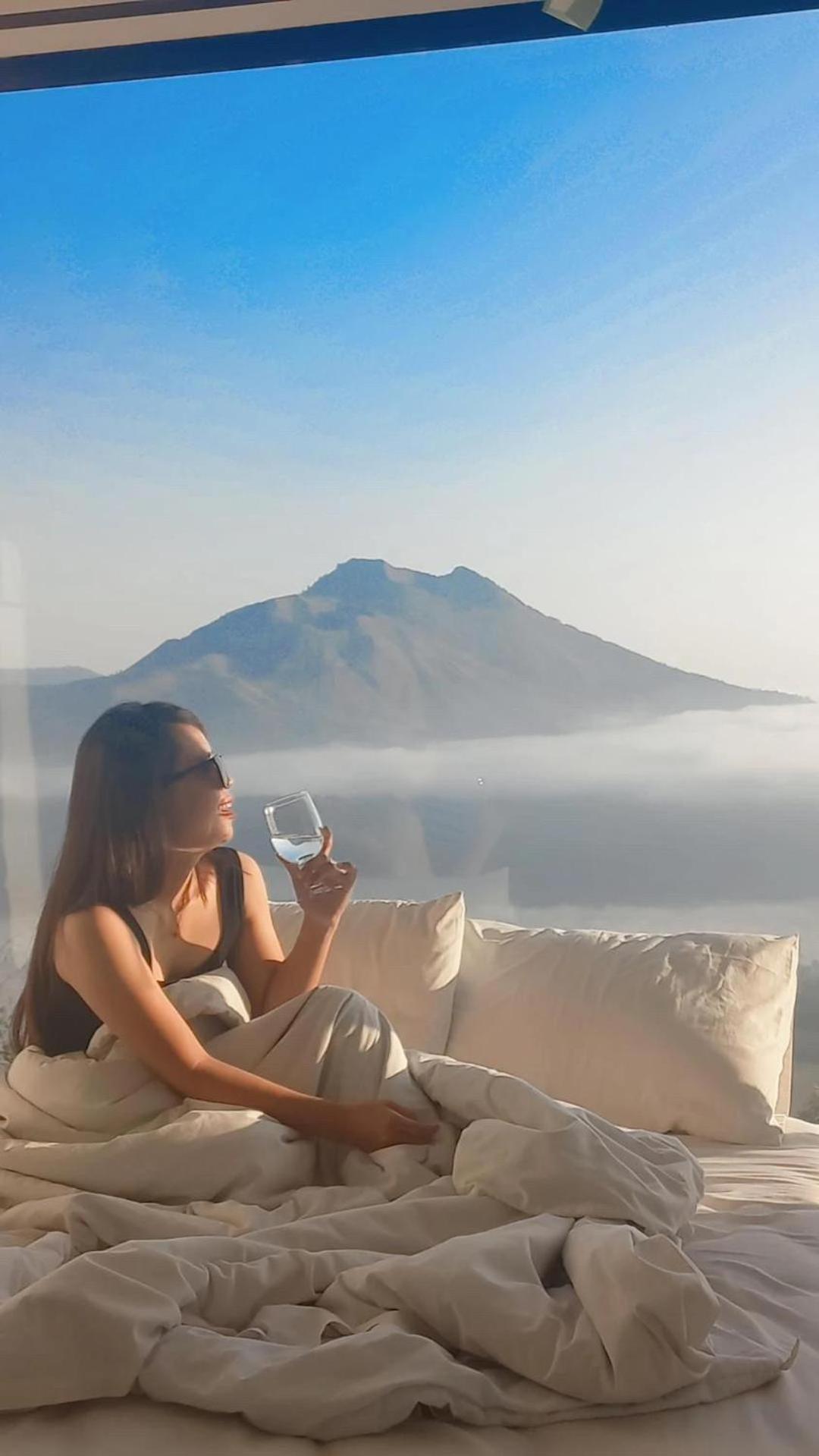 Devanora & Resto Hotel