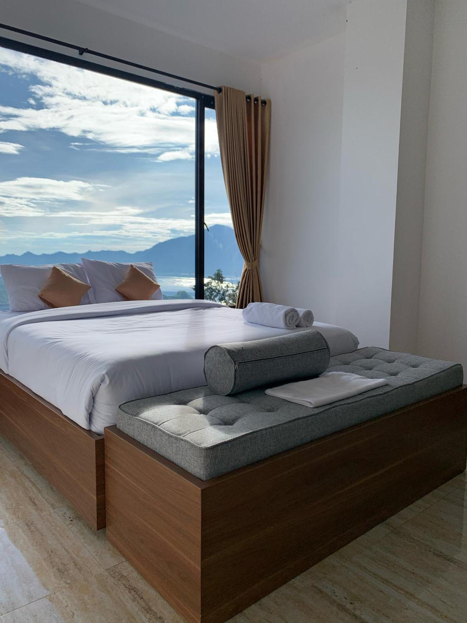 Devanora & Resto Hotel *