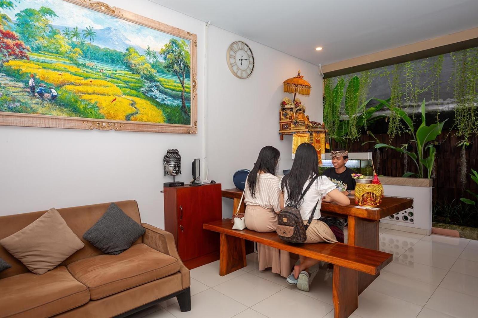 Graha Shanti Guest house *