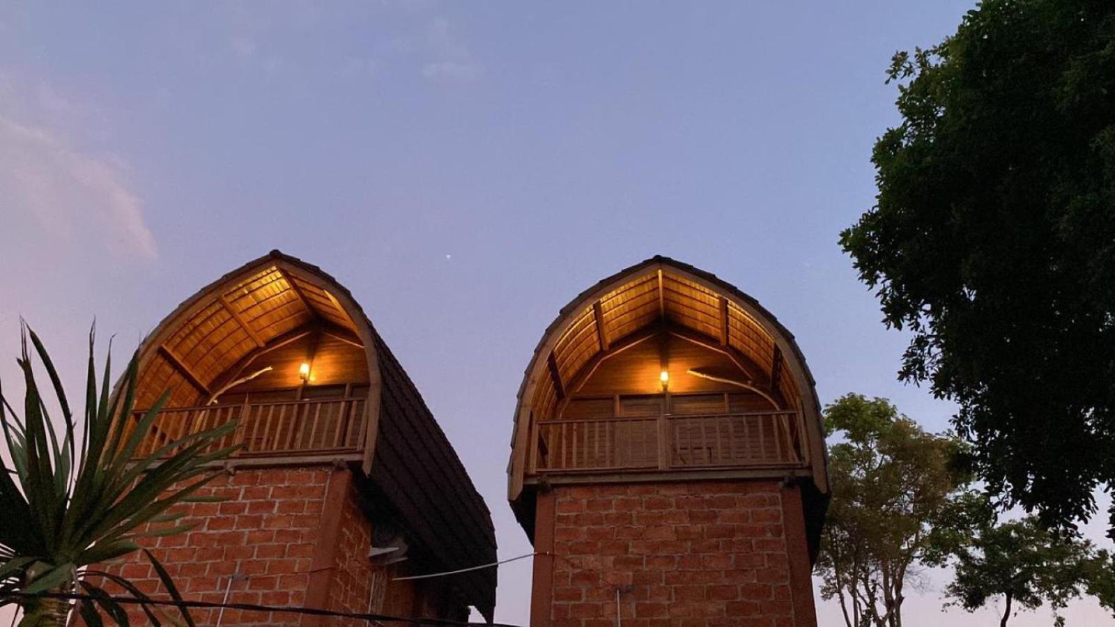 Suwehan Cliff House By Bijak Hotel 4*