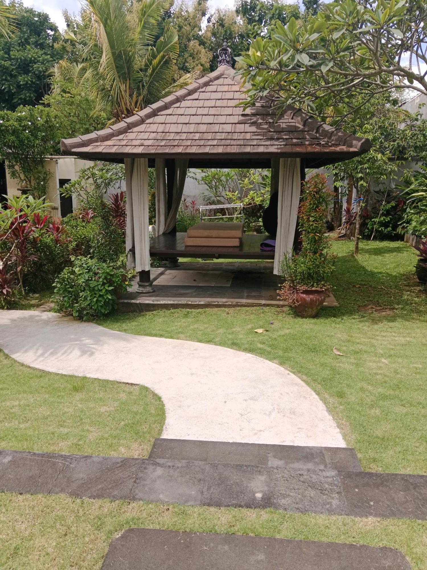 Muaya Villa *