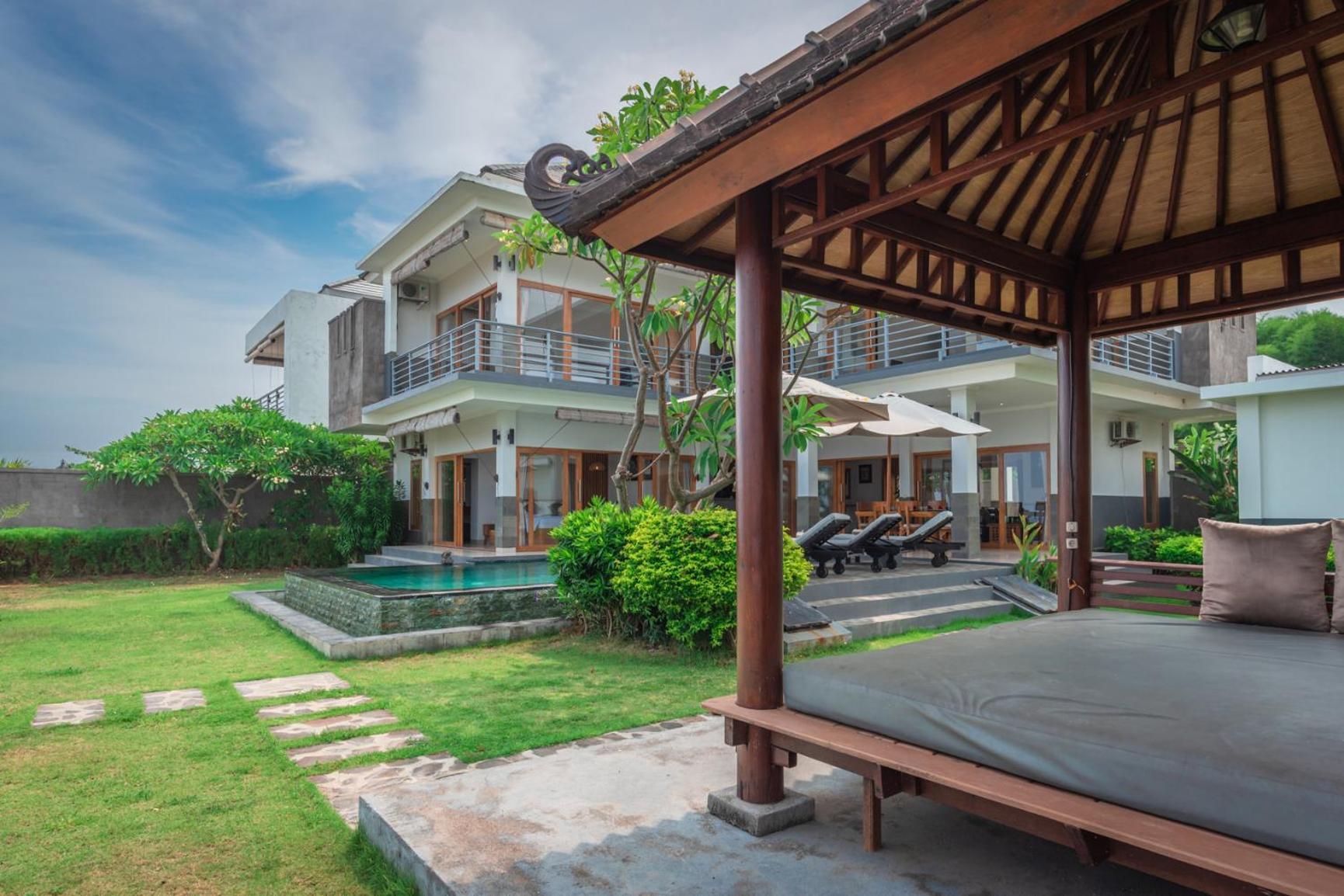 Villa The Manik Kalisada *