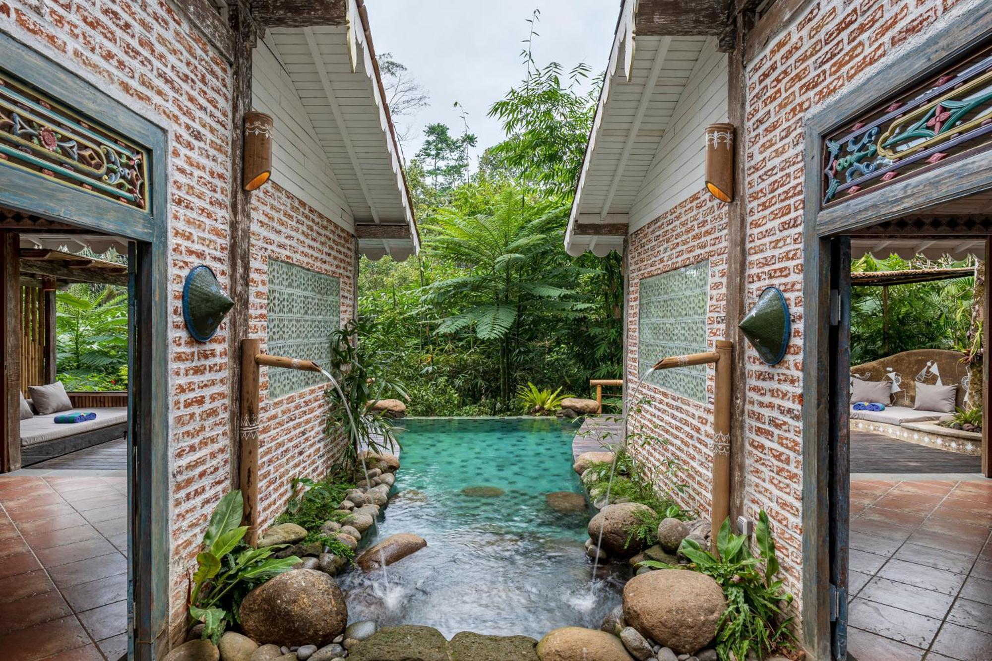 Pramana Giri Kusuma 4*