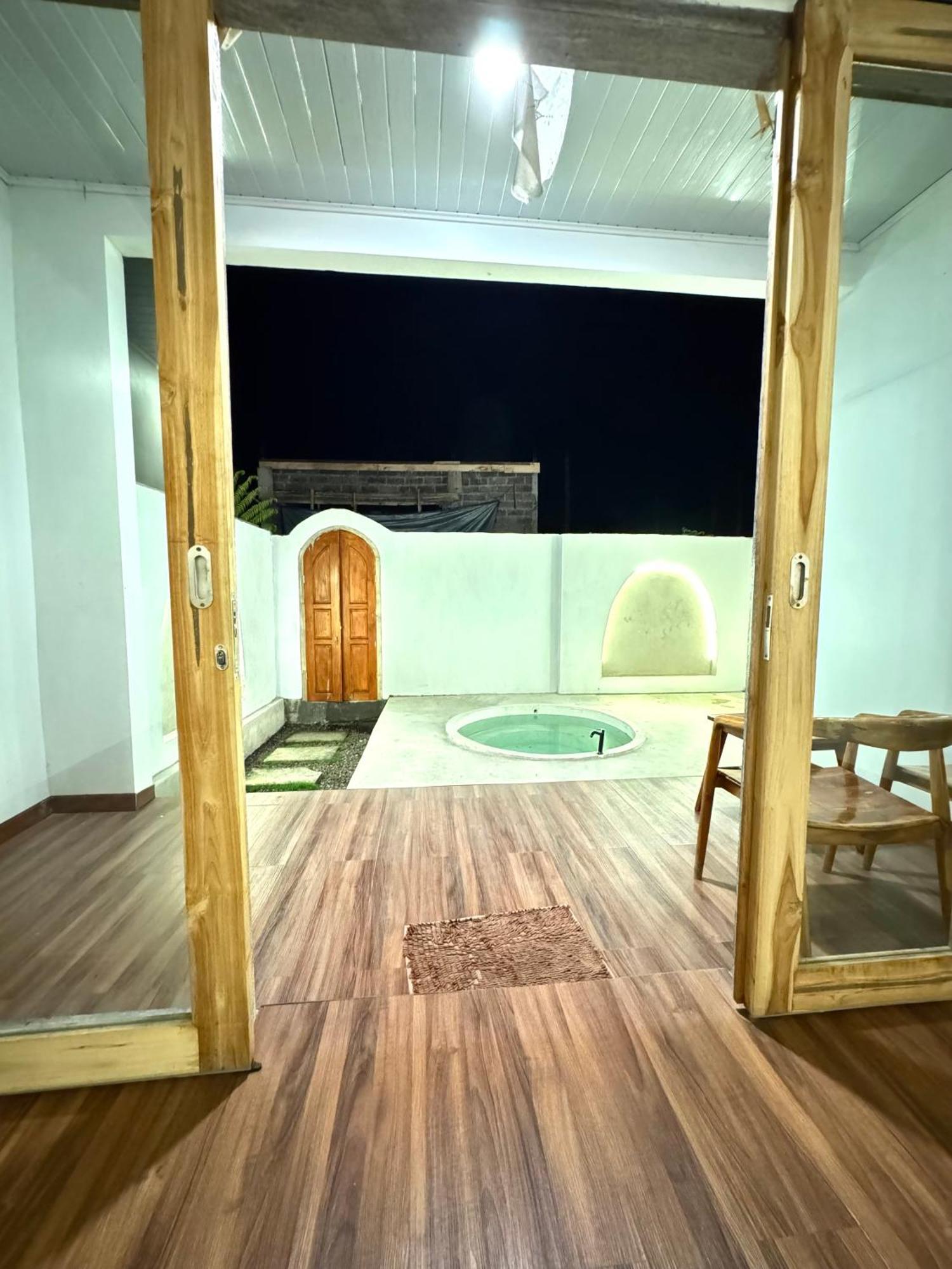 Brahmastra Bali Bed & Breakfast *