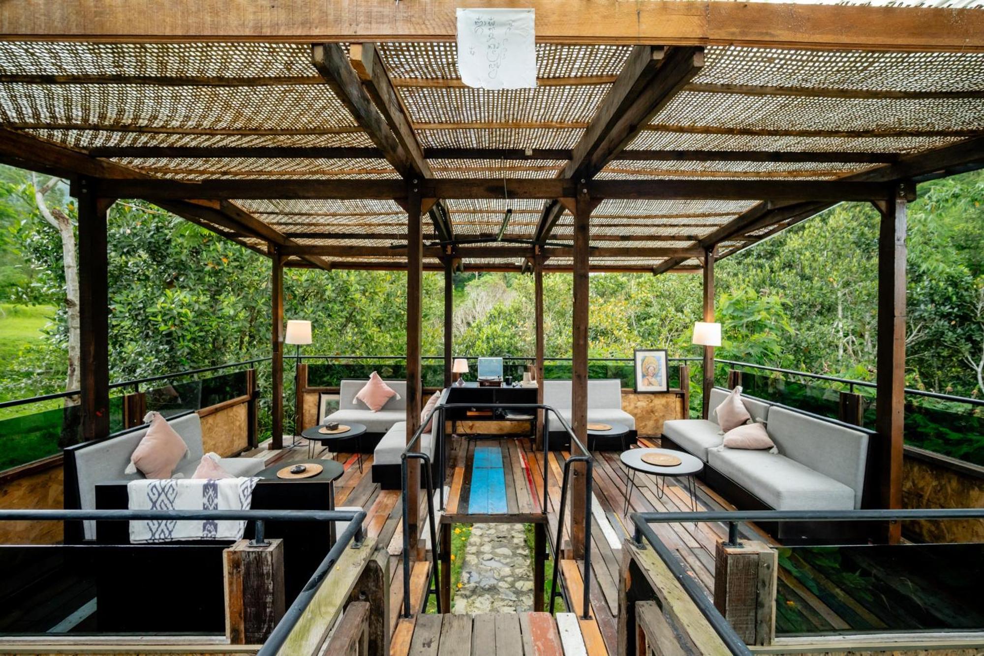 Nirata Treehouse * Kintamani (Bali)