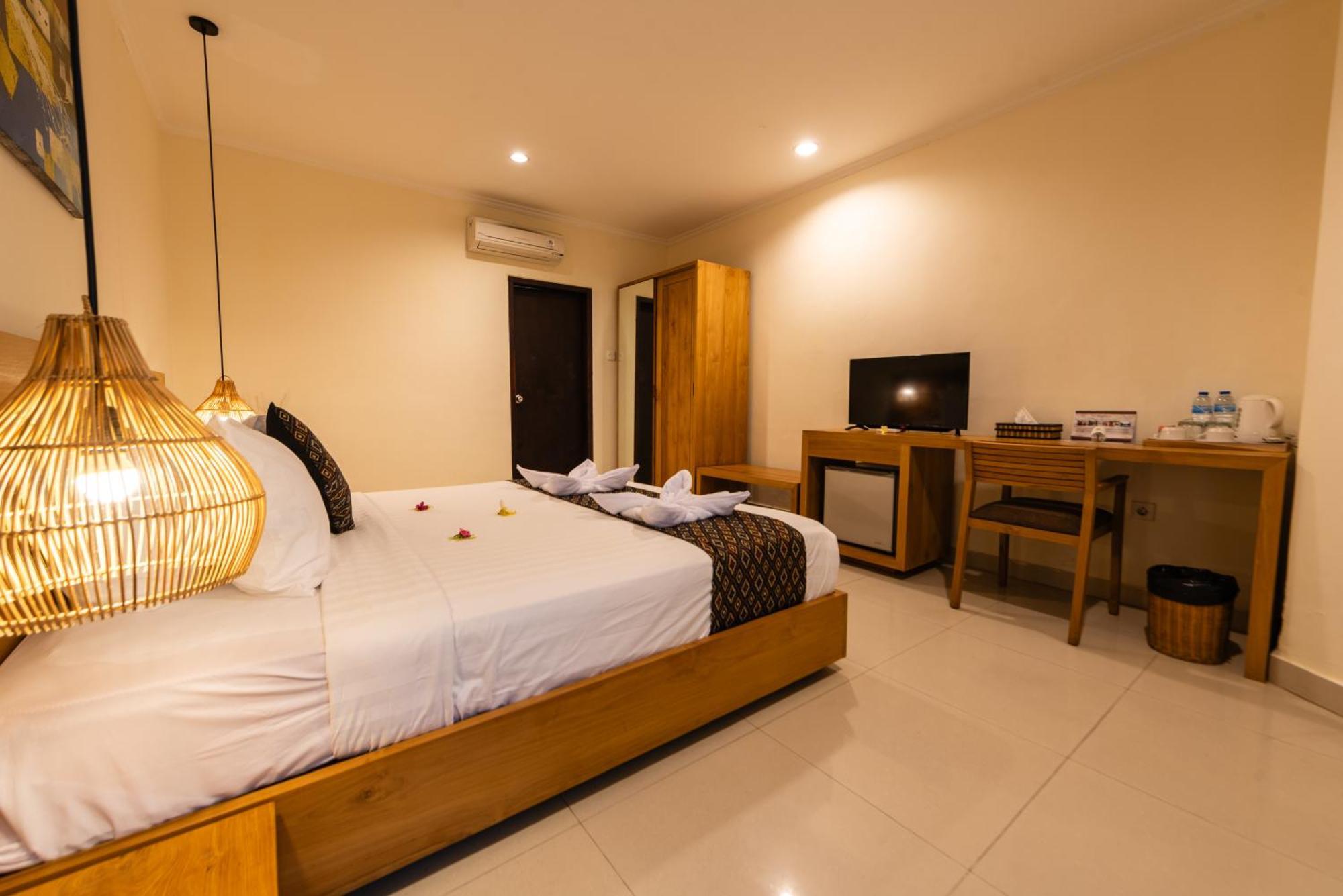 Bali Ayu & Kuta (Bali)