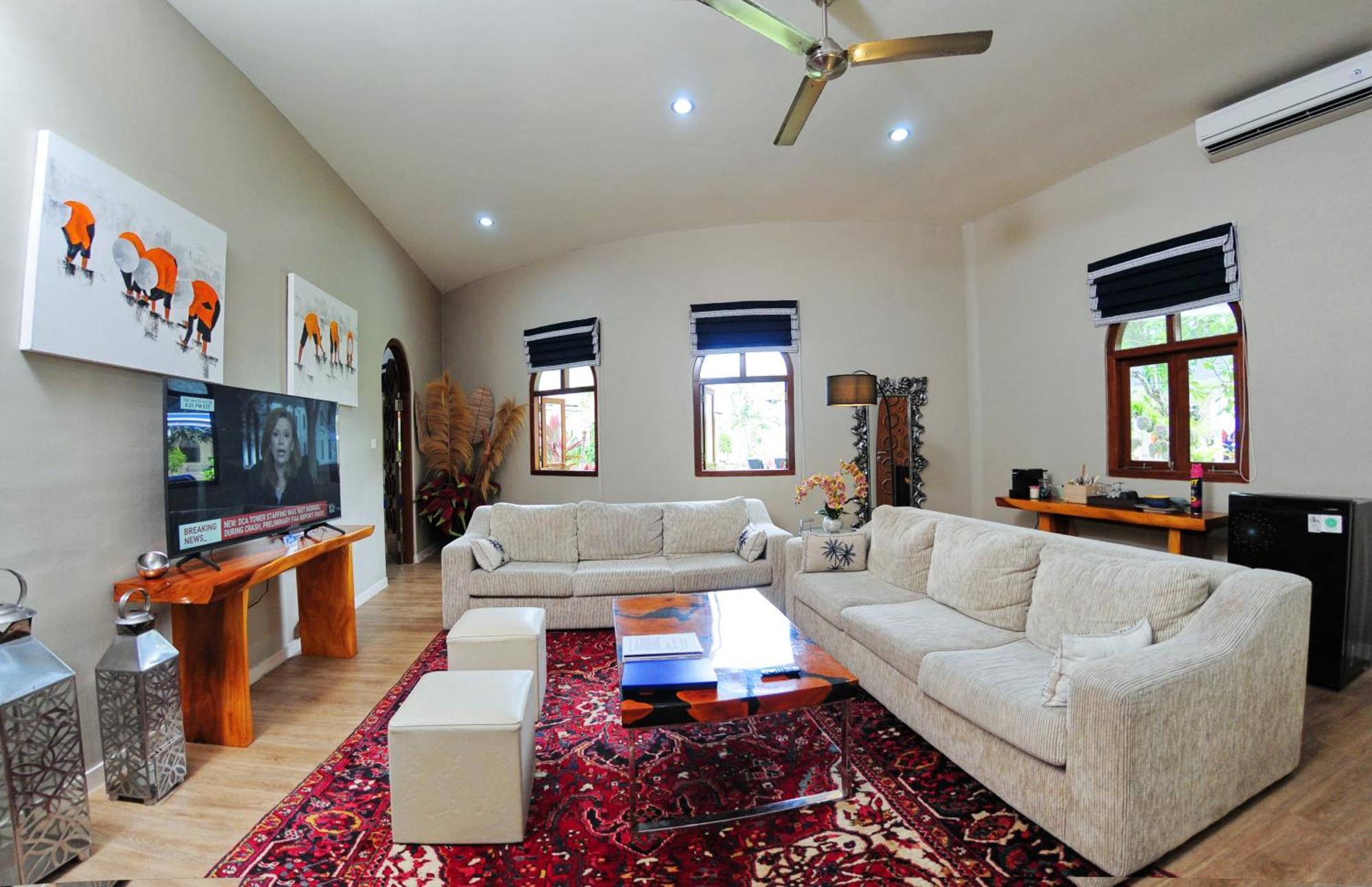 Costa Plenty Bed & Breakfast 5*