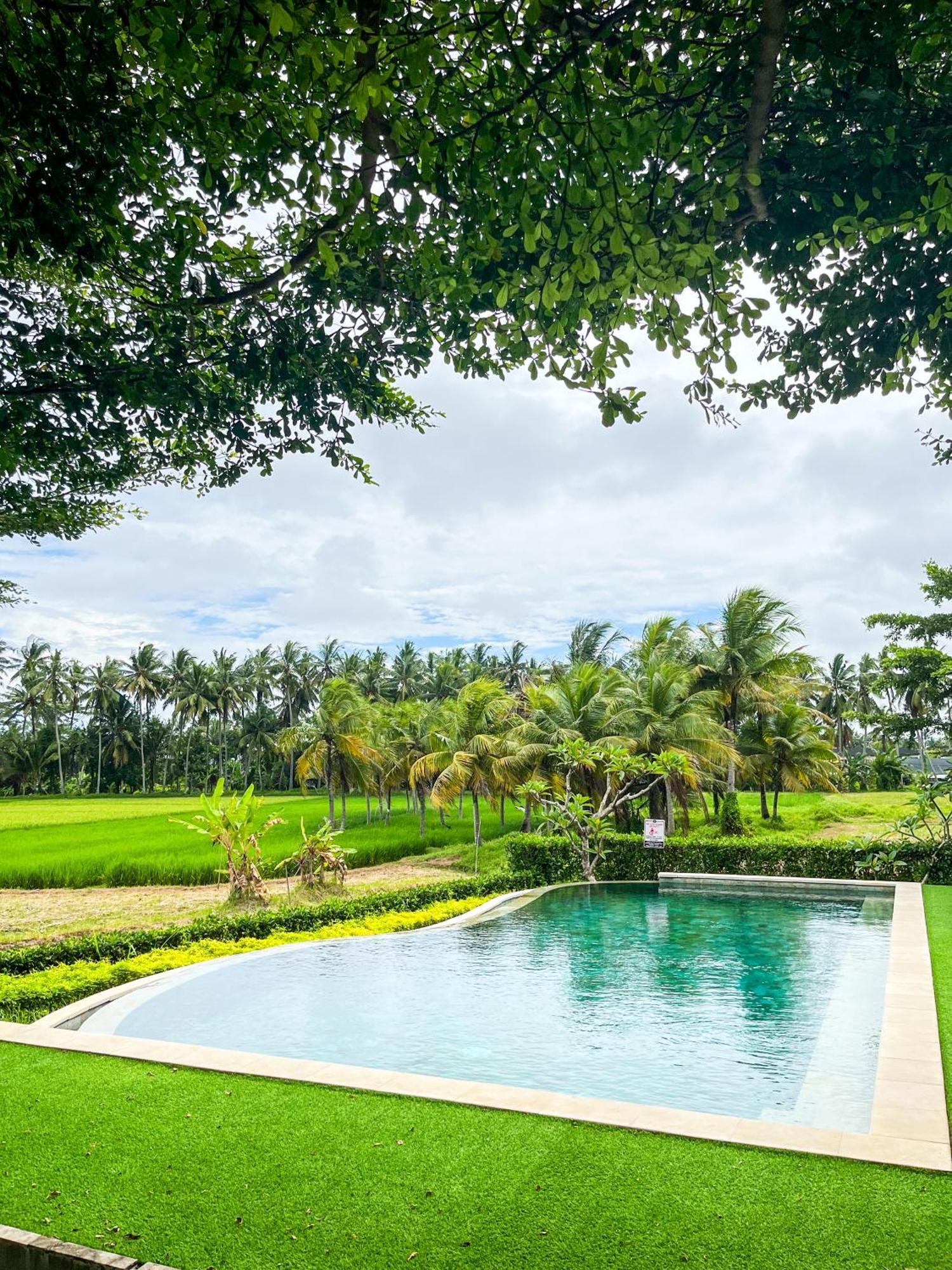 Adil & Holiday park Ubud (Bali)