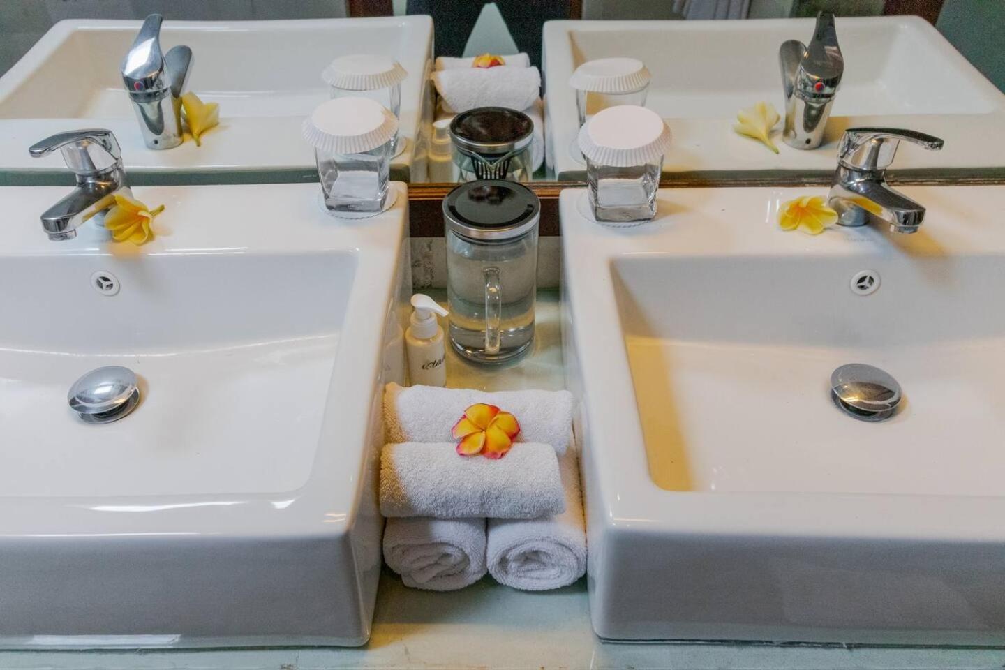 Villa Heart Of Seminyak, 2br, Sleeps 4, Walk To Bintang Seminyak (Bali)