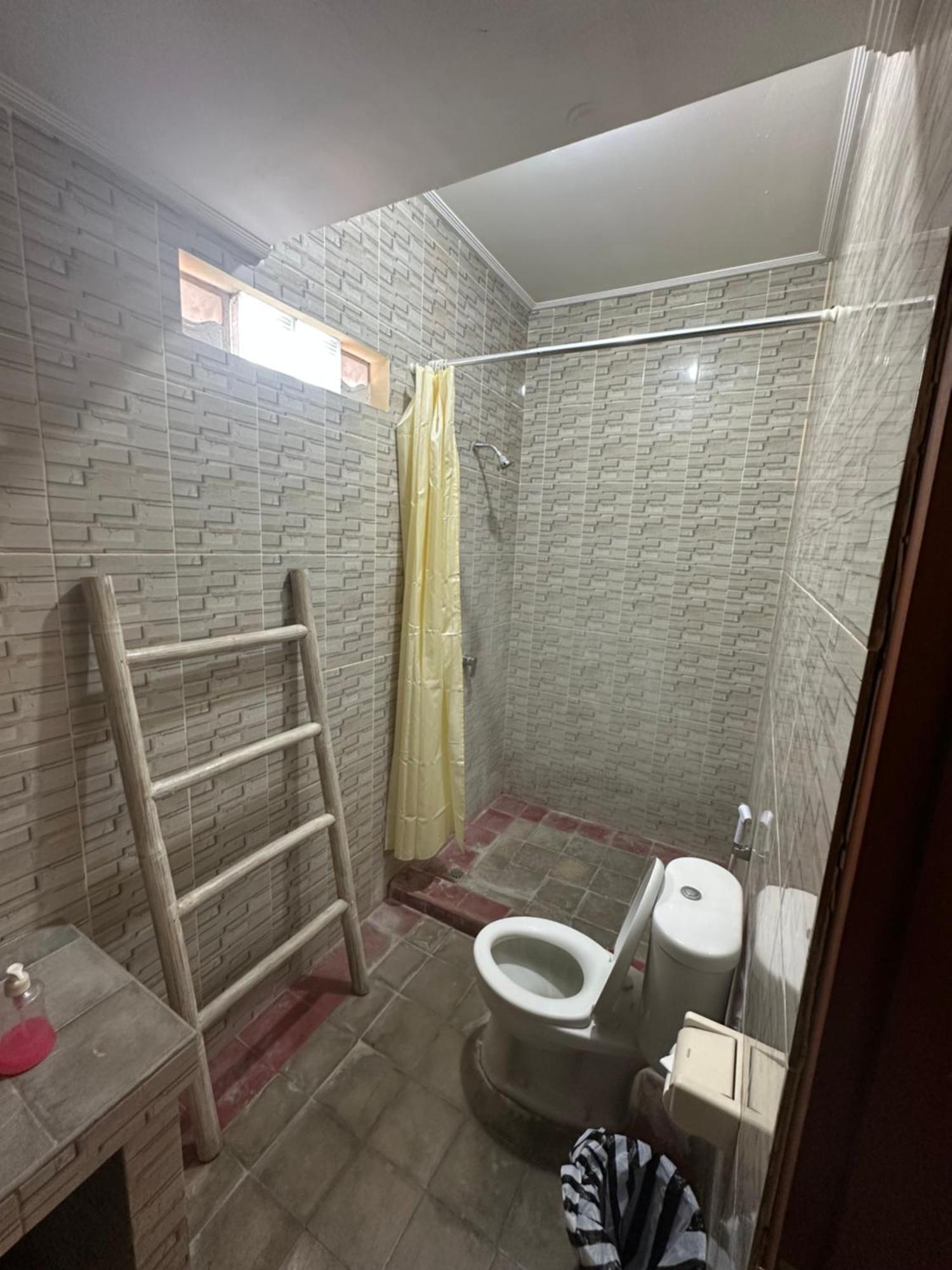 Dicky Batu Bolong Guest house