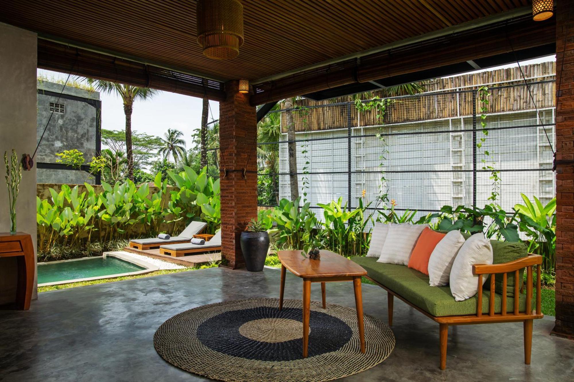 Beehouse Dijiwa Villa *