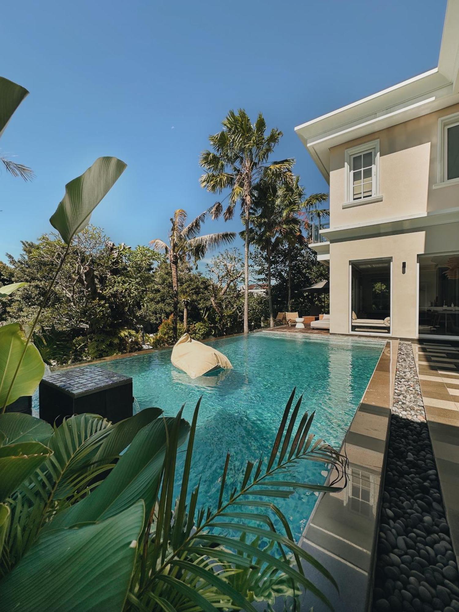 Kula Kara * Uluwatu (Bali)