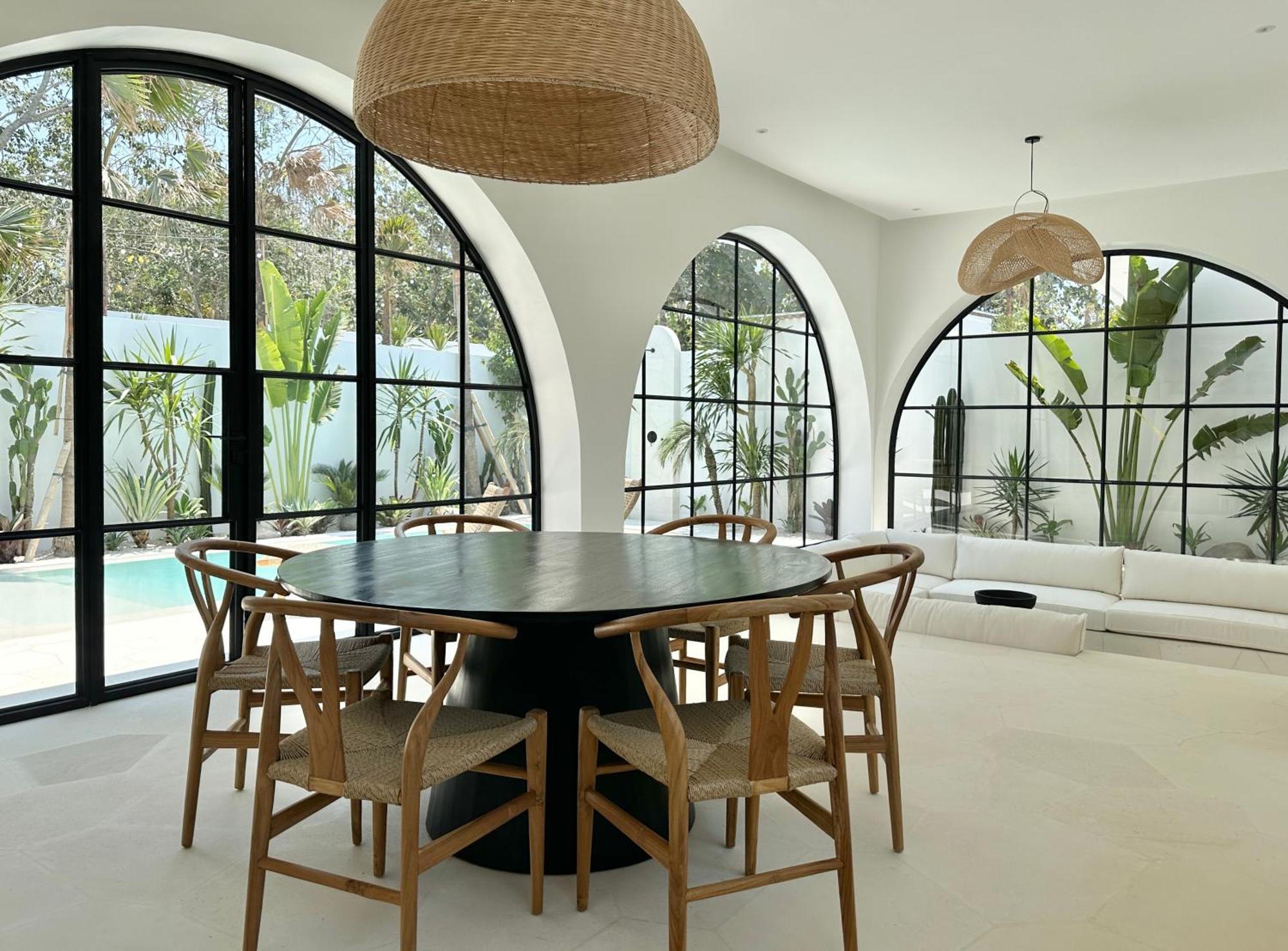 Villa Melrose X The Young Uluwatu (Bali)