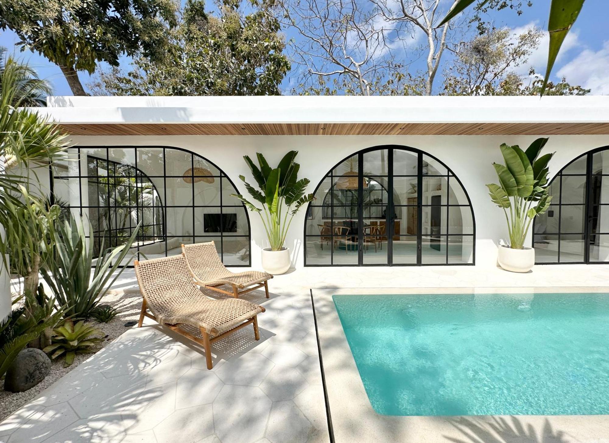 Melrose X The Young Villa Uluwatu (Bali)