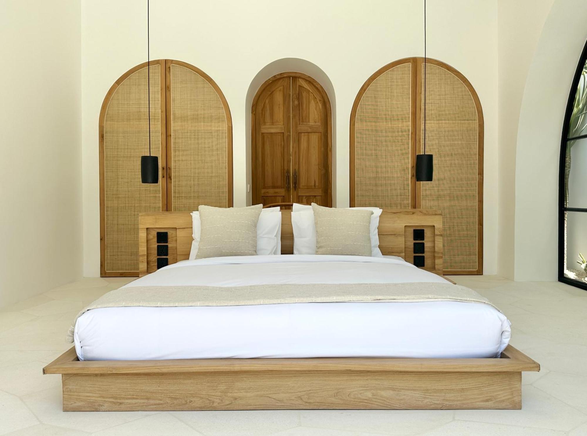 Villa Melrose X The Young Uluwatu (Bali)