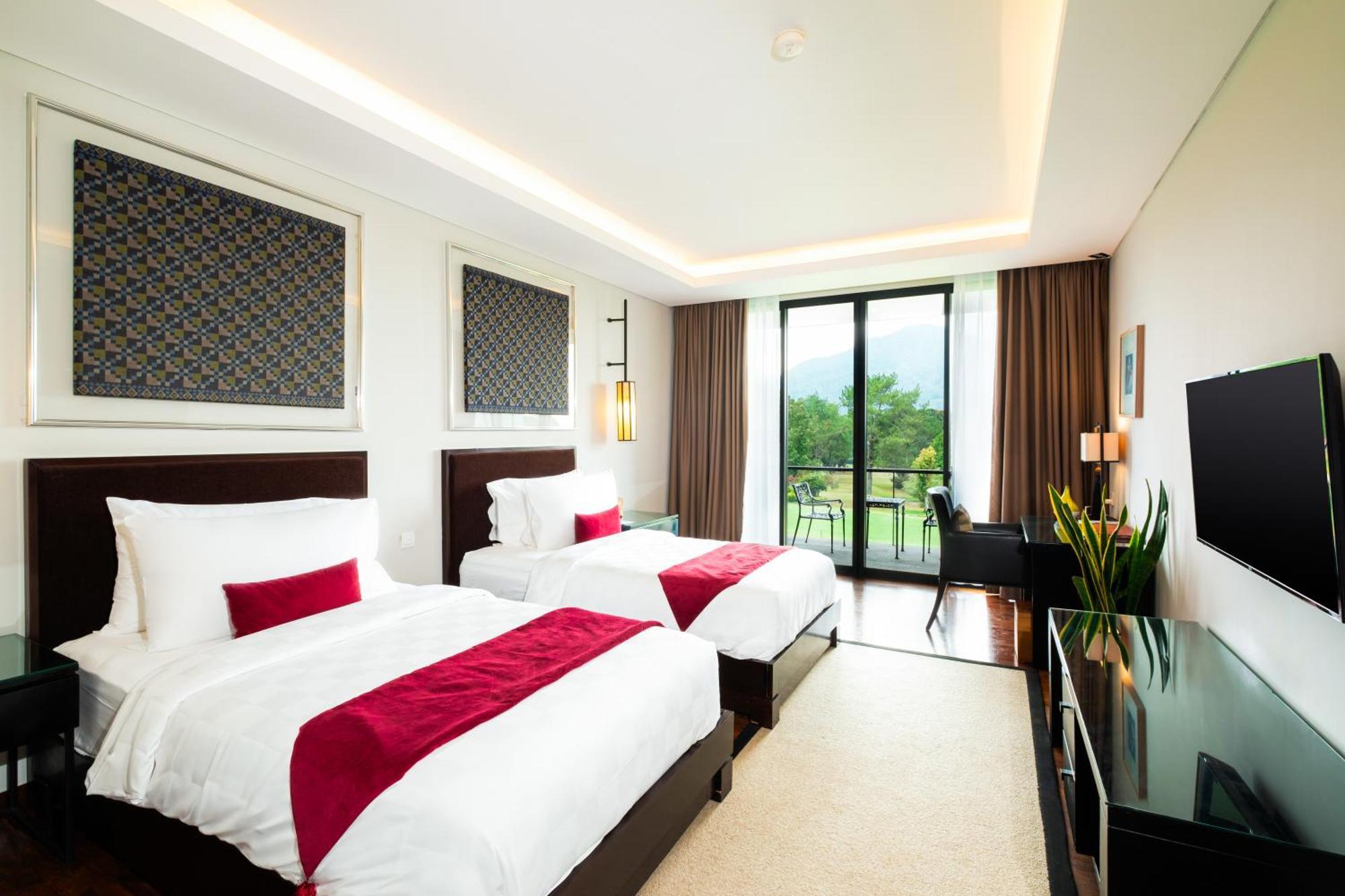 Handara Golf & Bali 4*