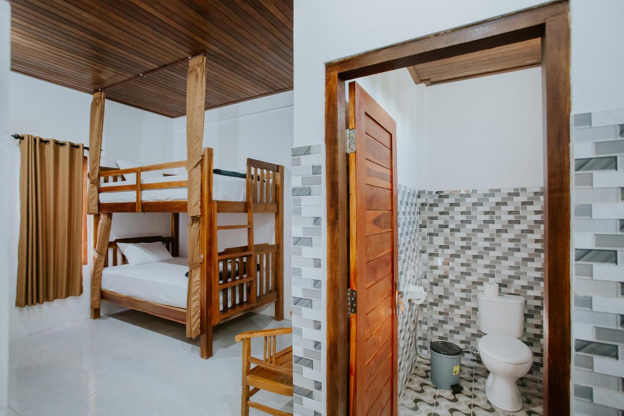 Garuda & Nusa Penida Hostel Toyapakeh
