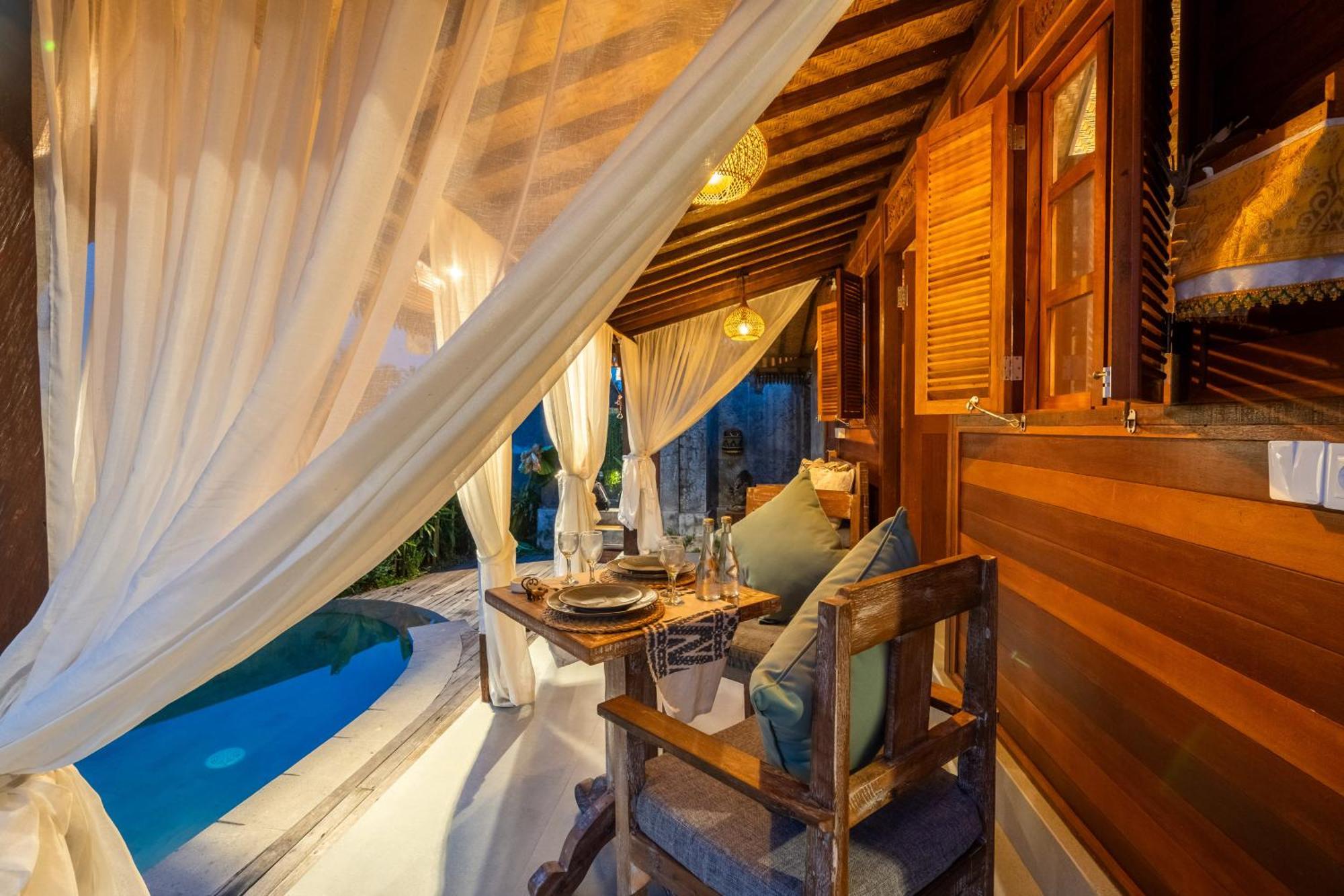 Kayu Senses - Private Around Endless Ricefield Ubud (Bali)