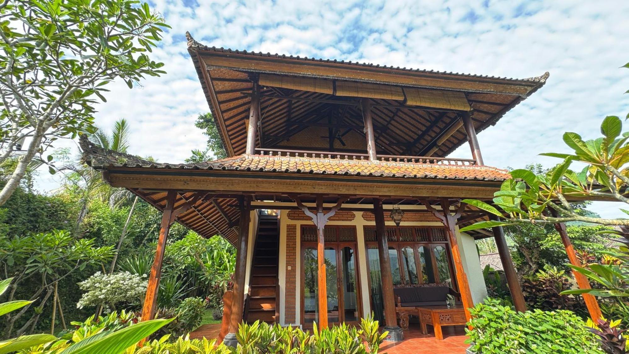 Guest house Karma Loka