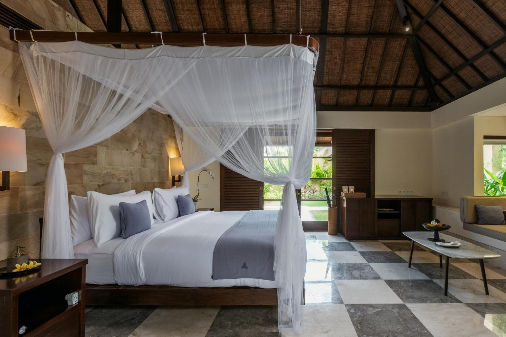 Revīvō Wellness Nusa Dua Bali Resor 5*