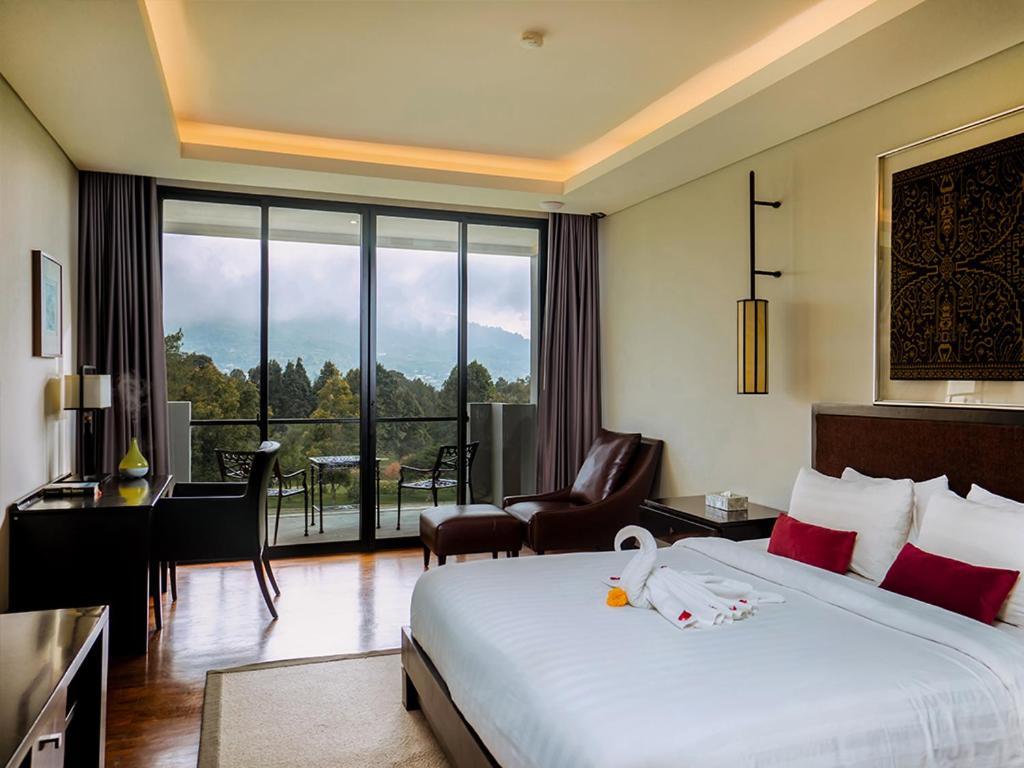 Handara Golf & Bali 4*