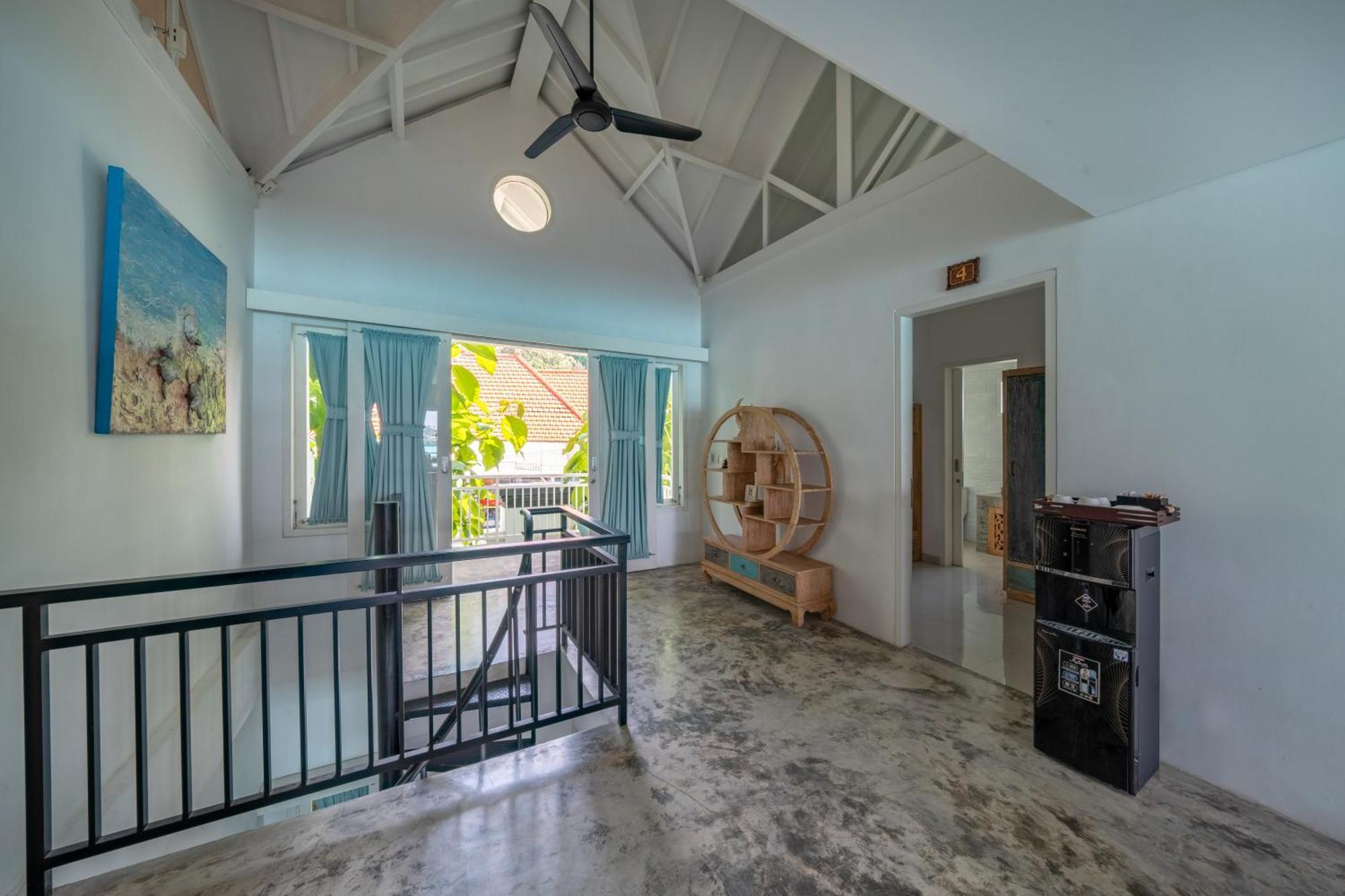 Villa Ceningan Beachside