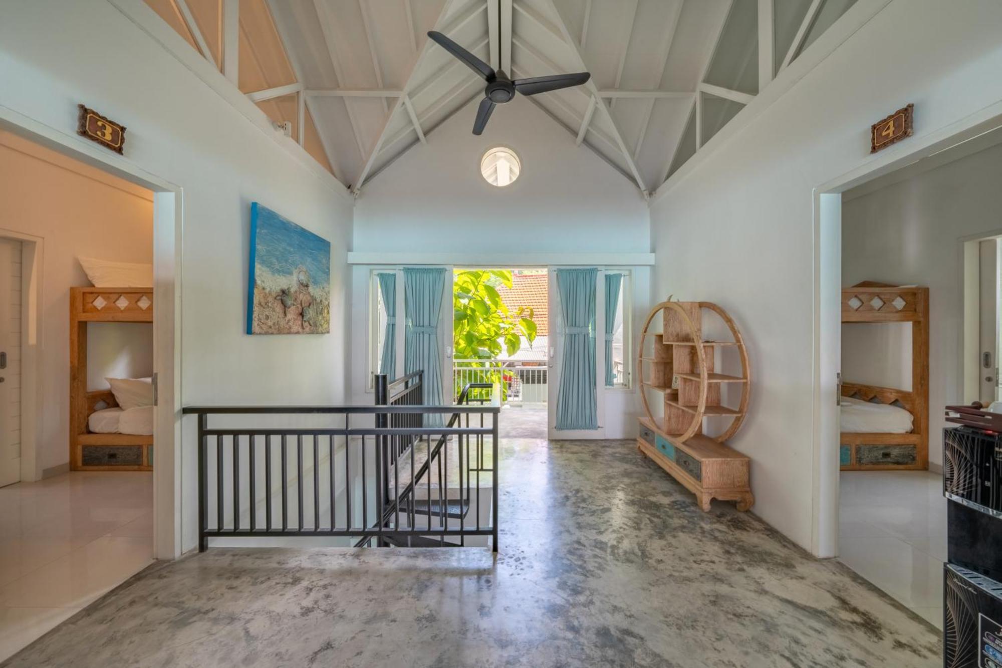 Villa Ceningan Beachside