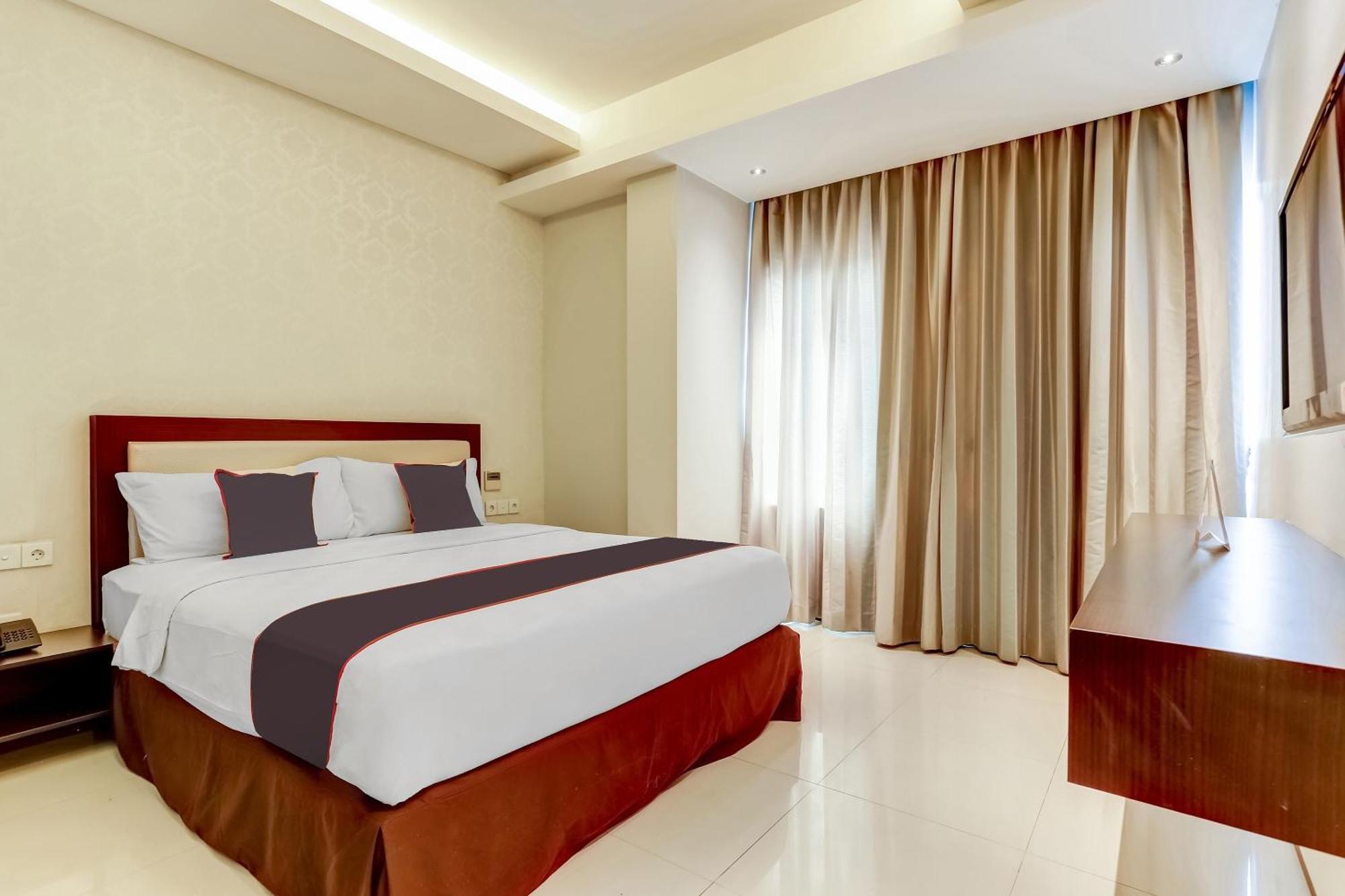 Collection O Near Pantai Kuta Formerly Premium Hotel 4*
