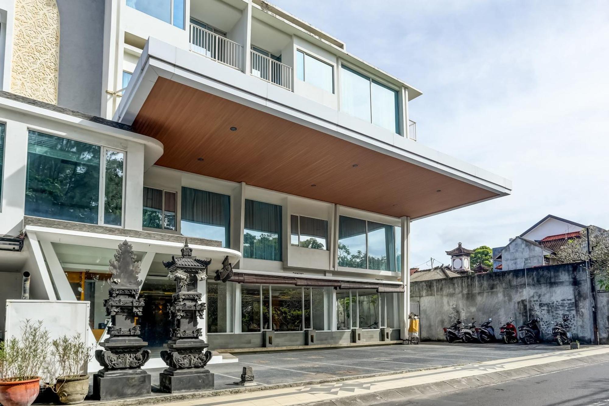 Hotel Collection O Near Pantai Kuta Formerly Premium 4*