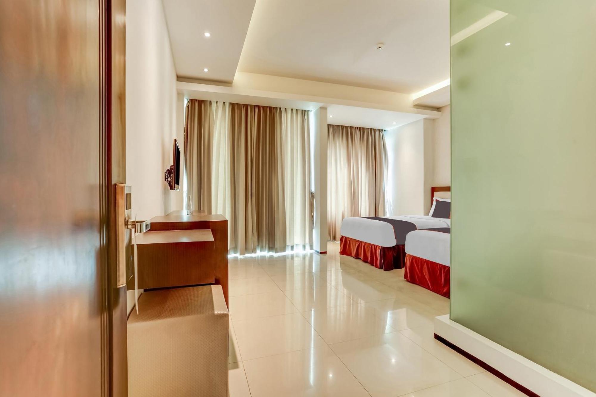 Hotel Collection O Near Pantai Kuta Formerly Premium Legian (Bali)